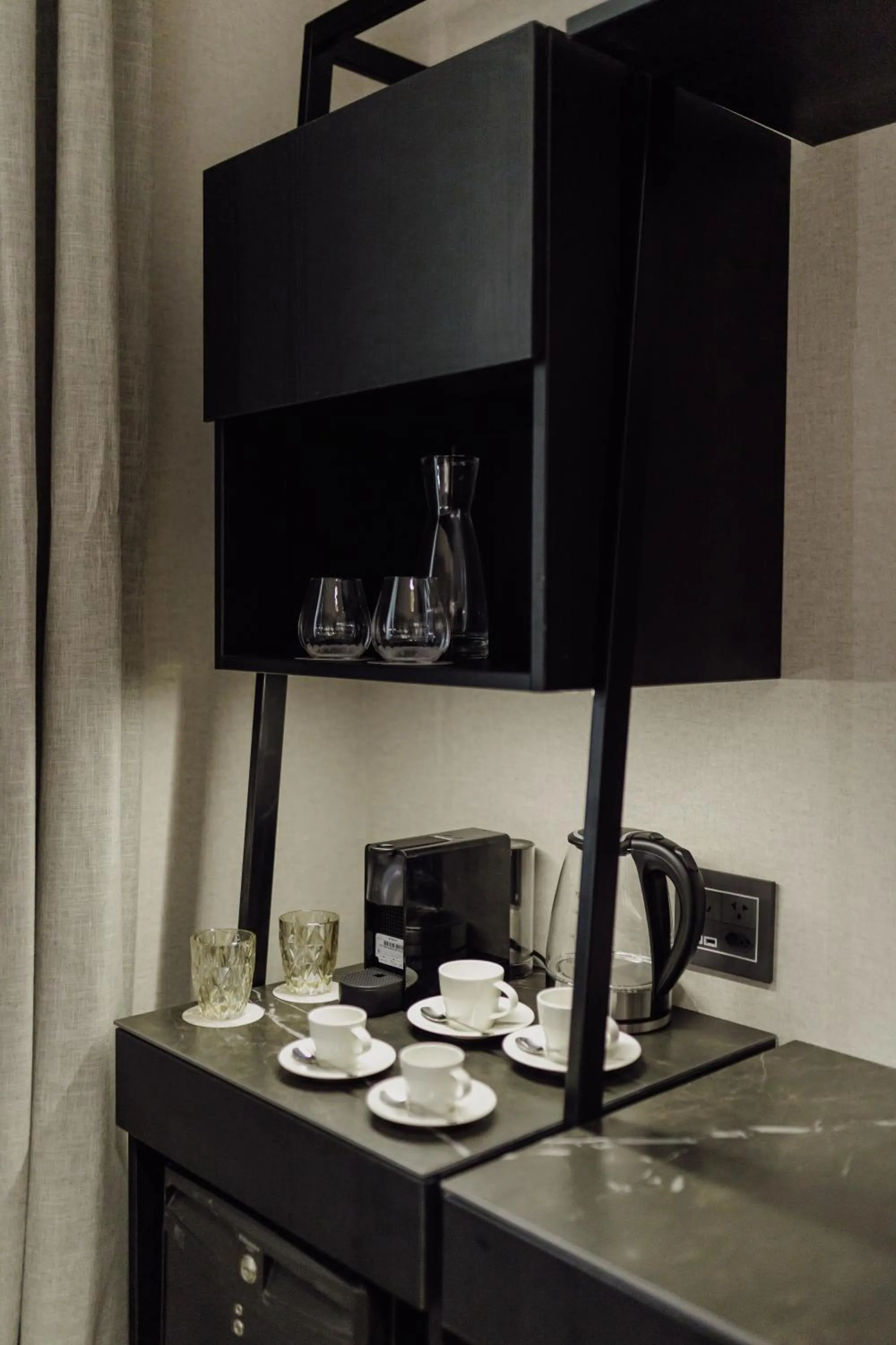 minibar in Grand Brizo Bel Air