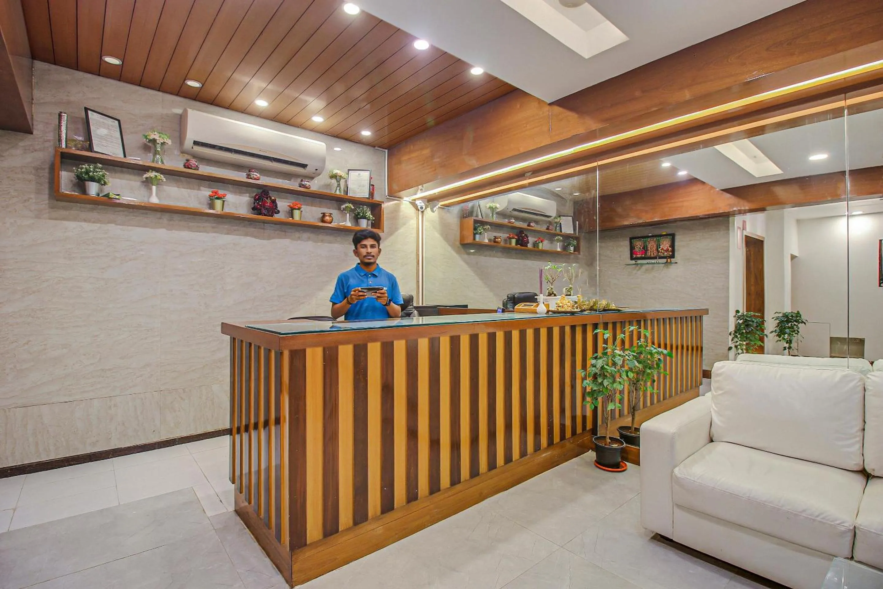 Lobby or reception in Super Townhouse Eaglewood Gachibowli