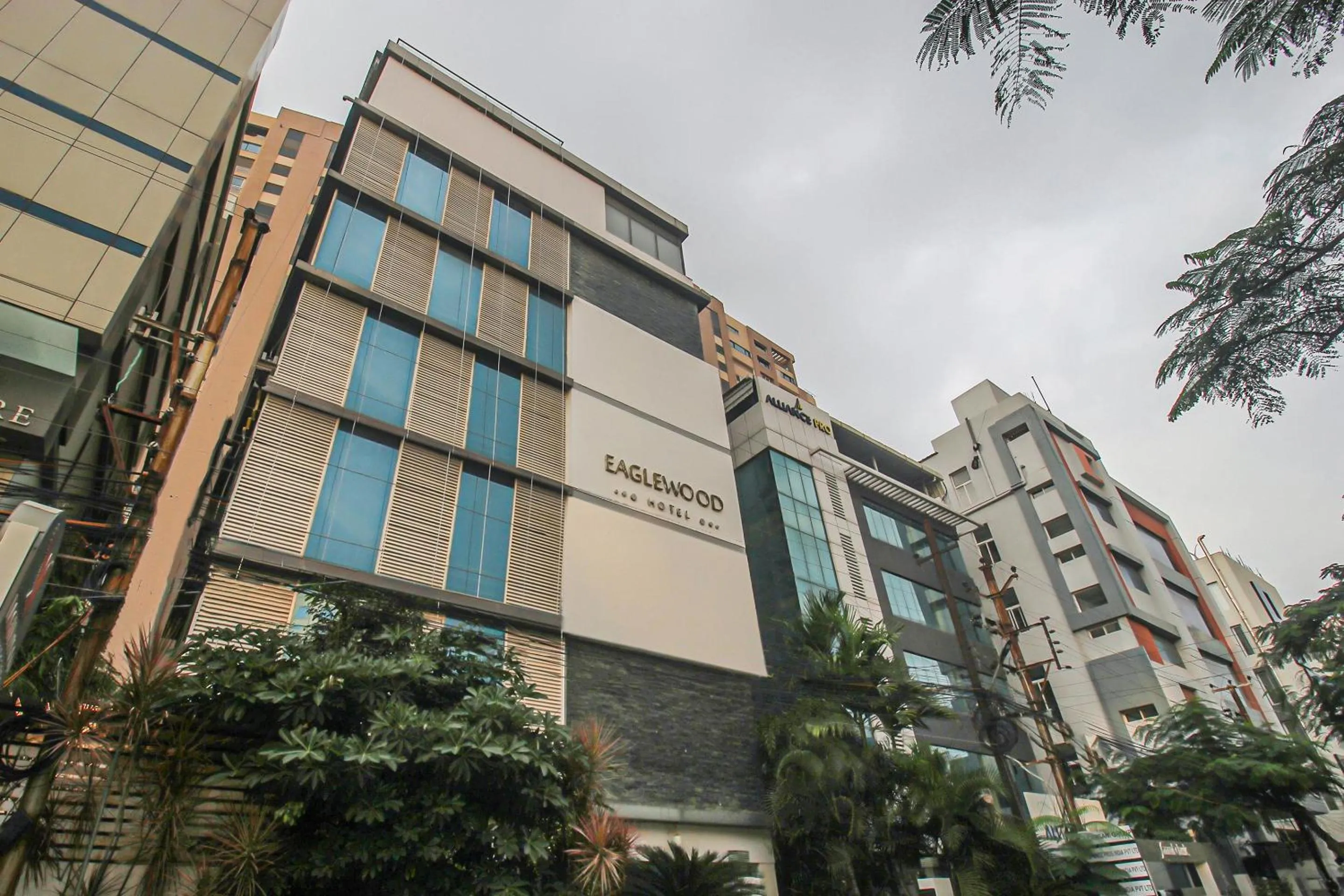 Super Townhouse Eaglewood Gachibowli