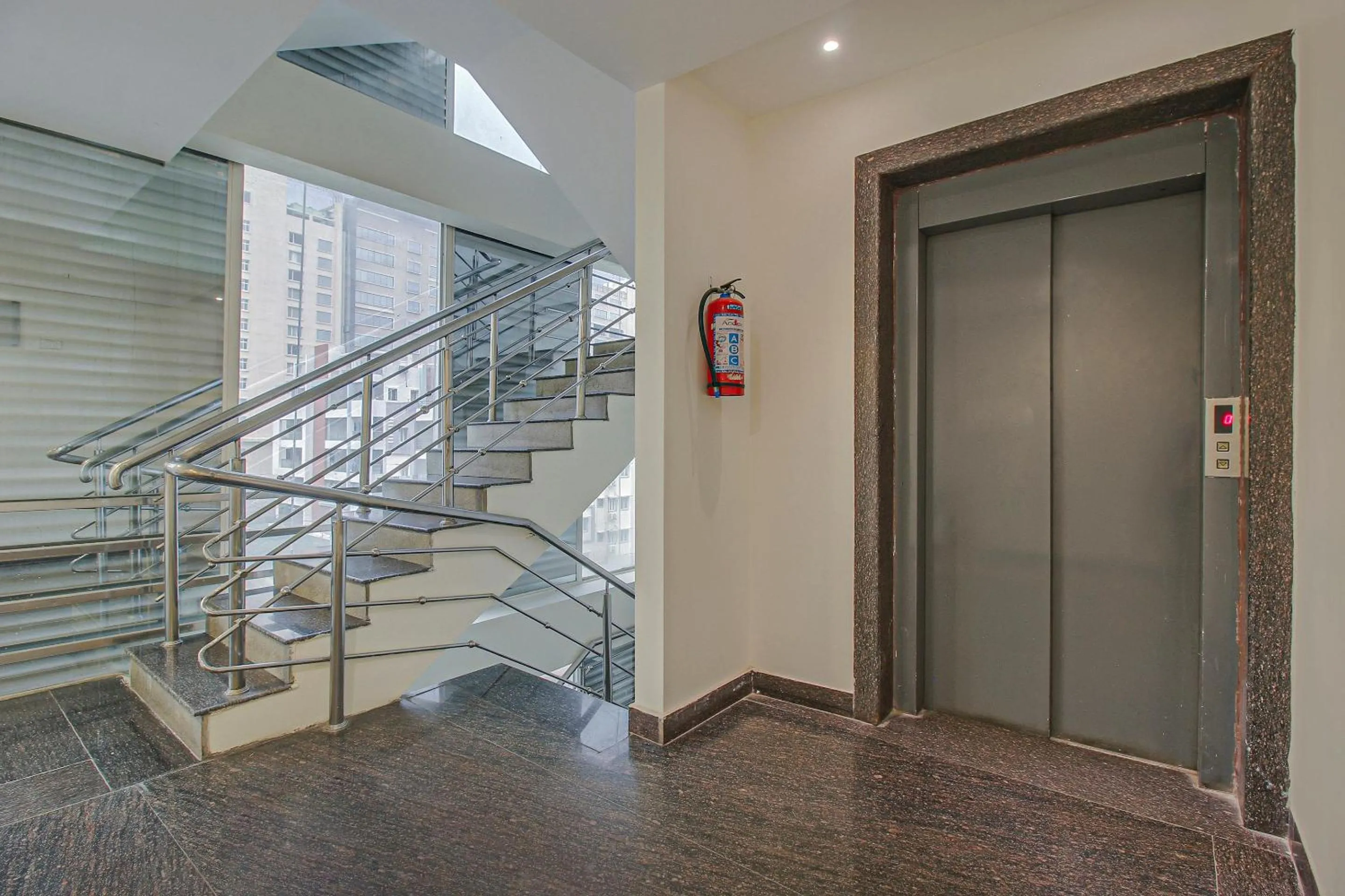 Lobby or reception in Super Townhouse Eaglewood Gachibowli