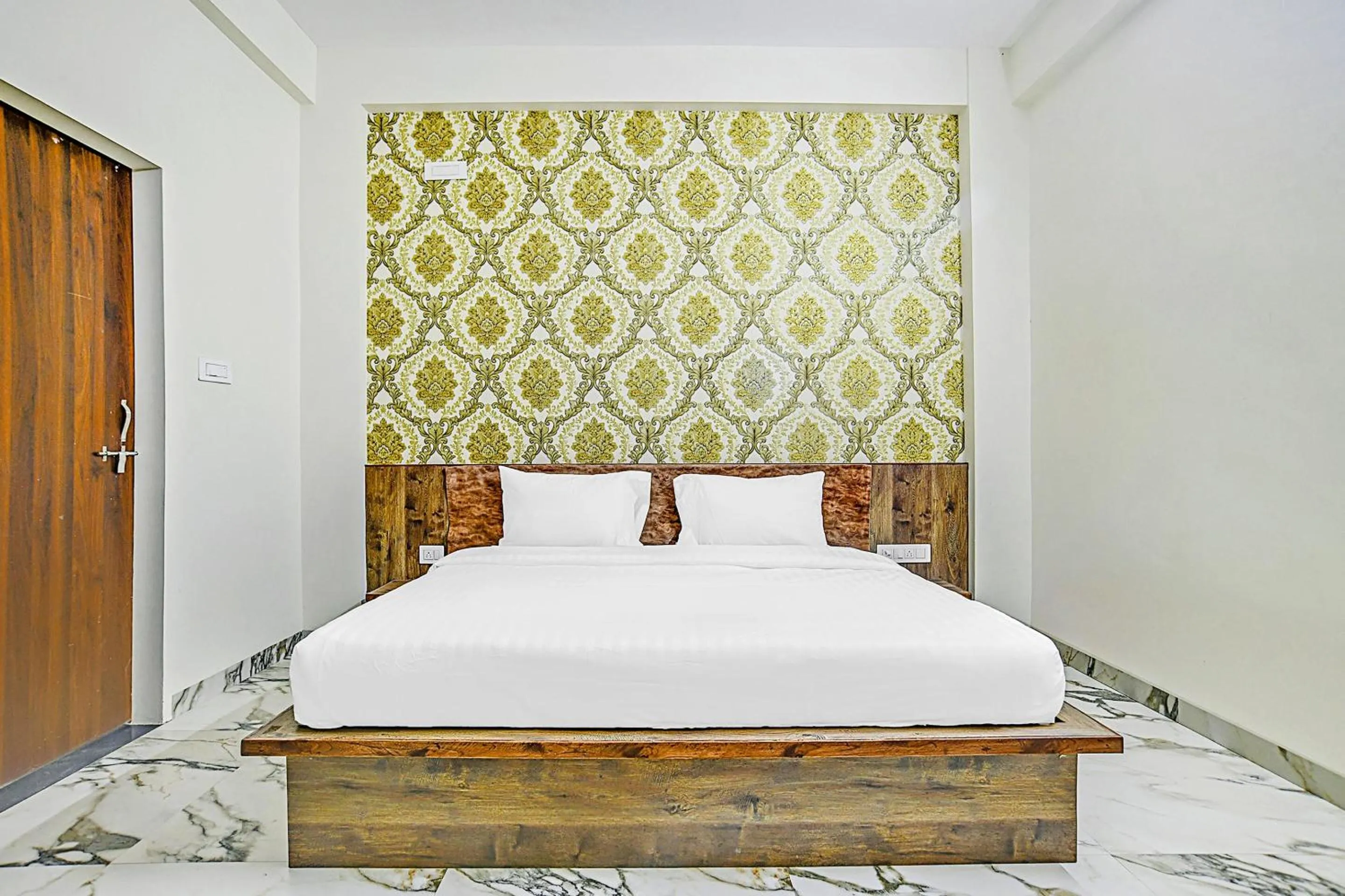 Bedroom, Bed in Collection O Verena