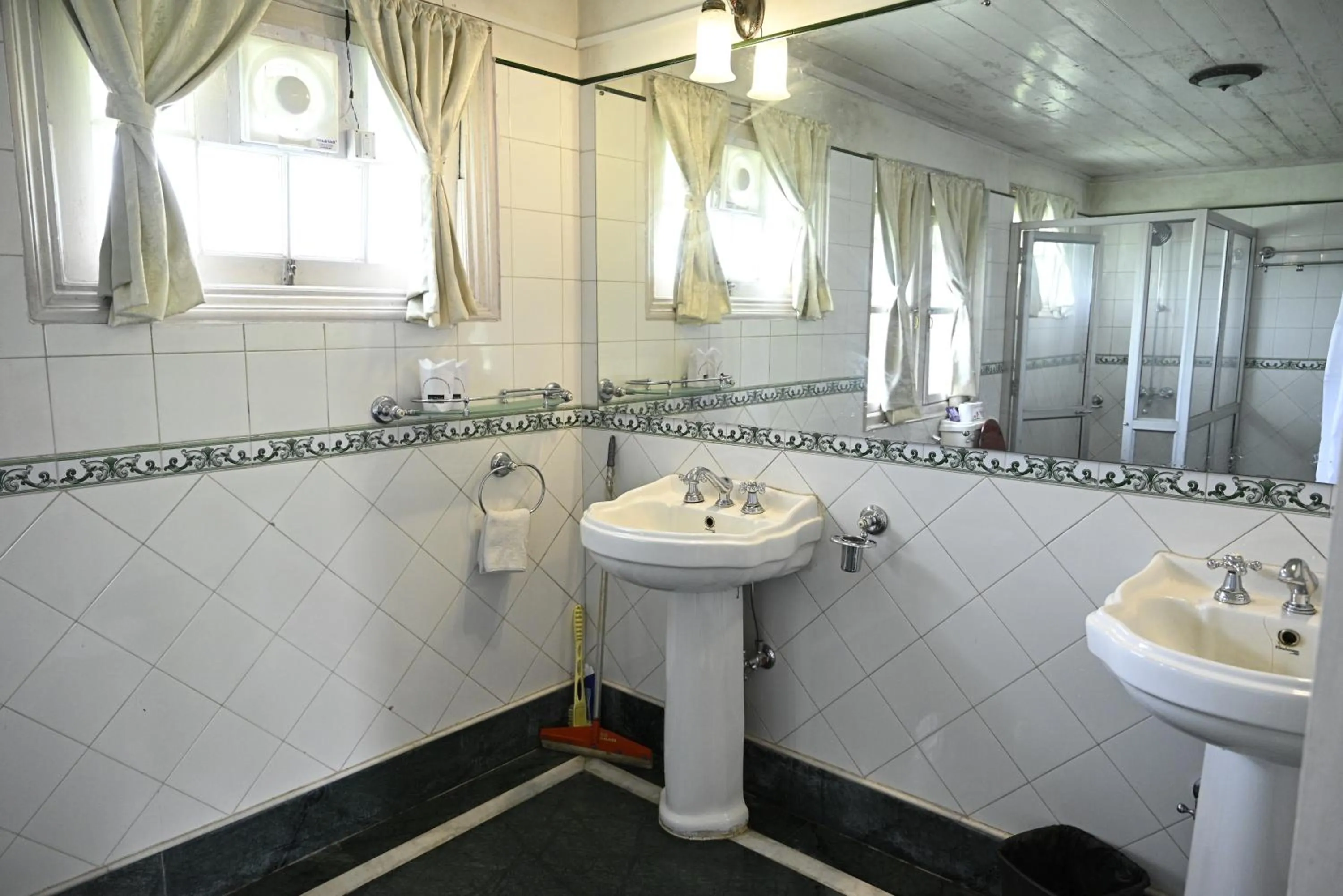 Bathroom in Tumsong Tea Retreat