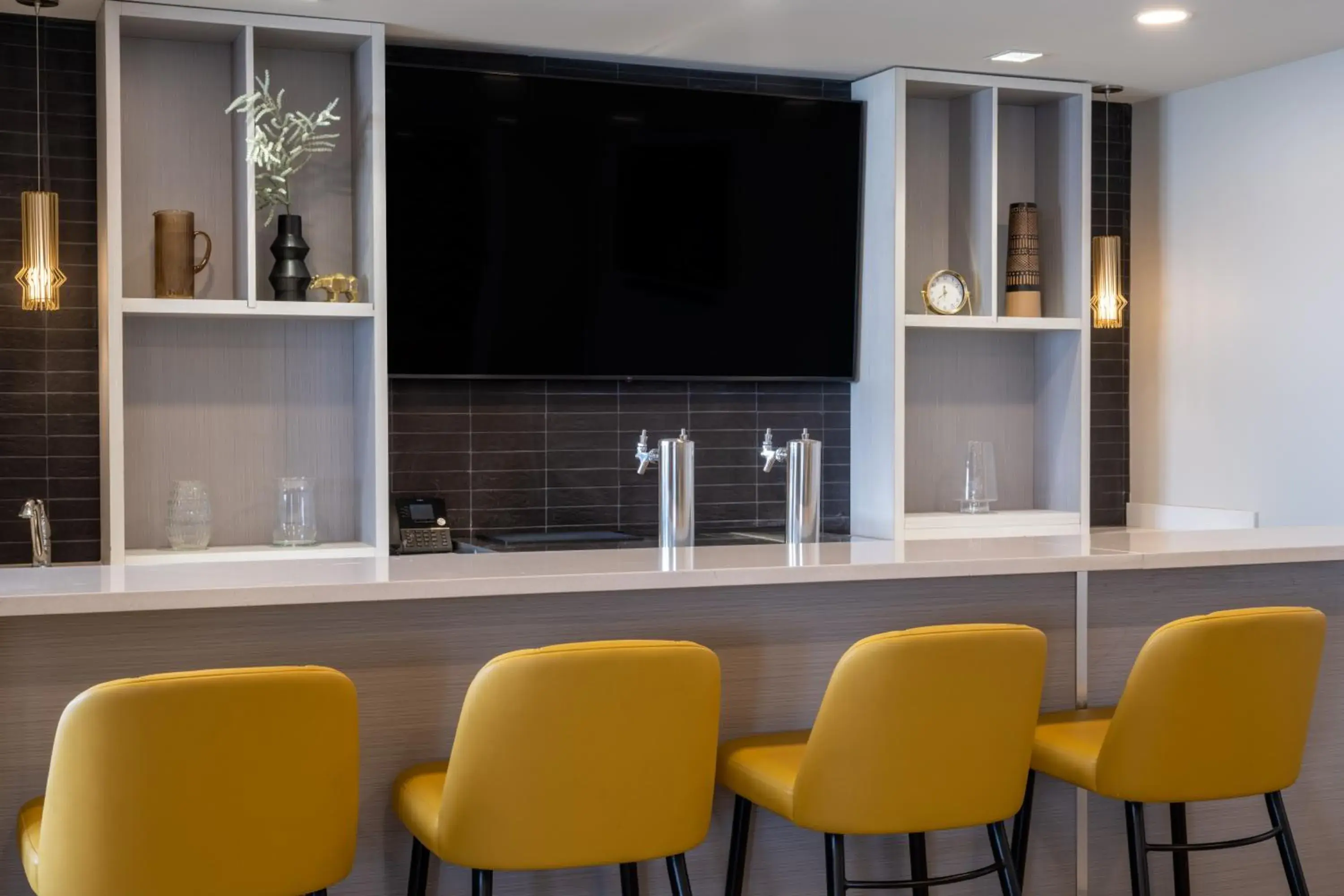 Breakfast in Microtel Inn & Suites by Wyndham Kanata Ottawa West Breakfast in Microtel Inn & Suites by Wyndham Kanata Ottawa West