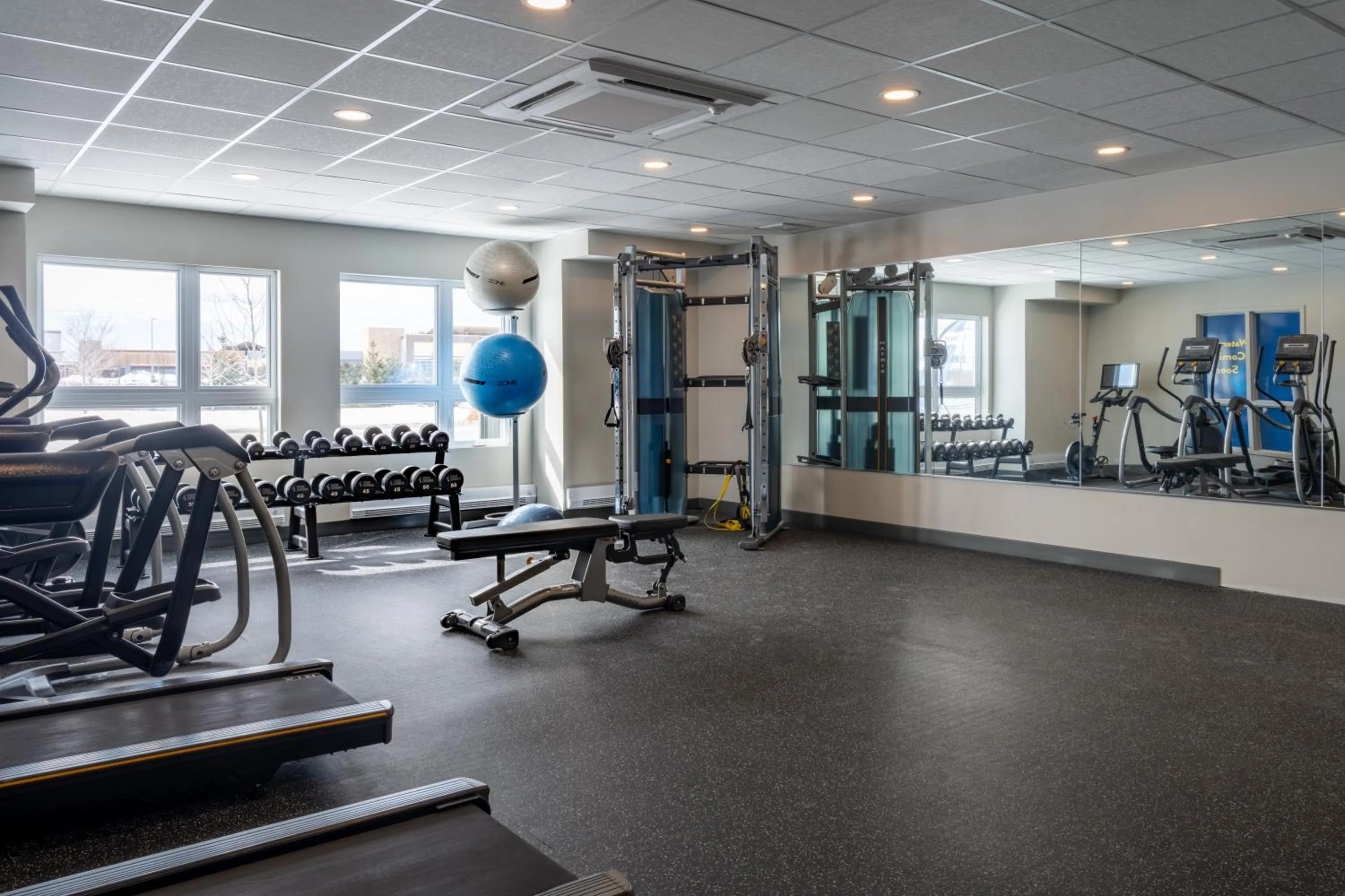 Fitness centre/facilities in Microtel Inn & Suites by Wyndham Kanata Ottawa West