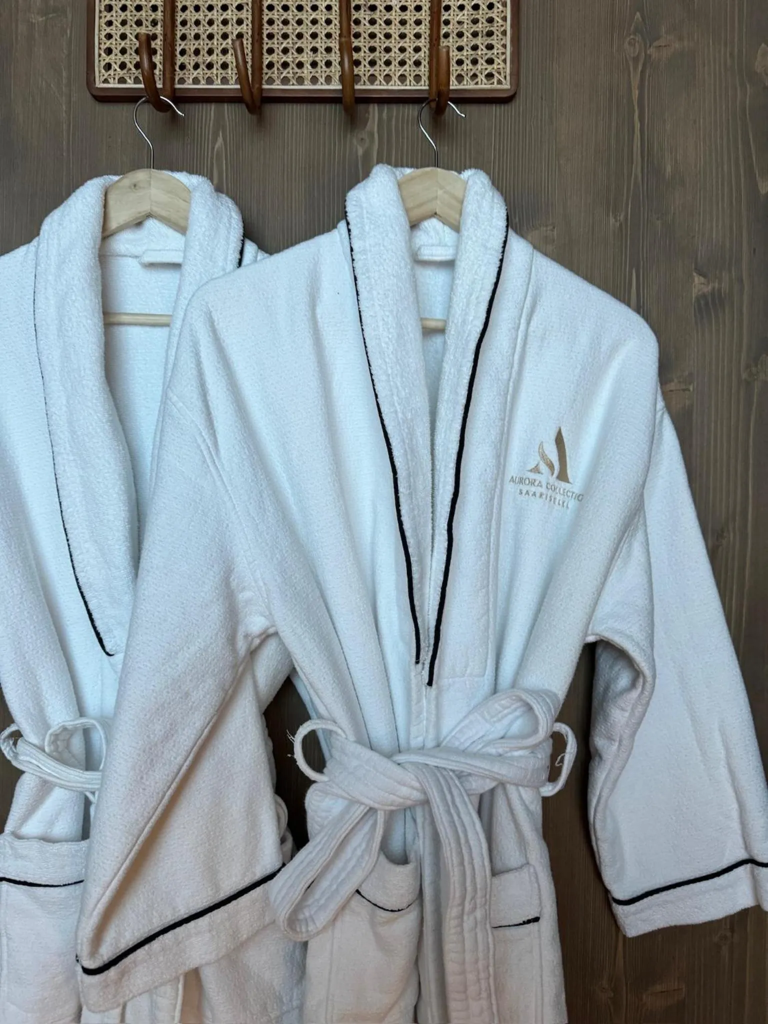 Photo of the whole room in Aurora Collection