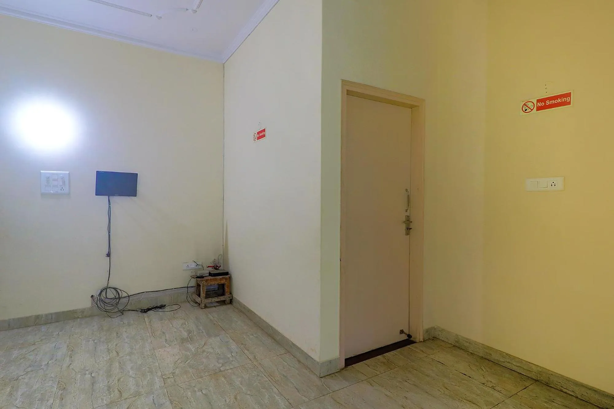 Lobby or reception in FabHotel Buddha Residency