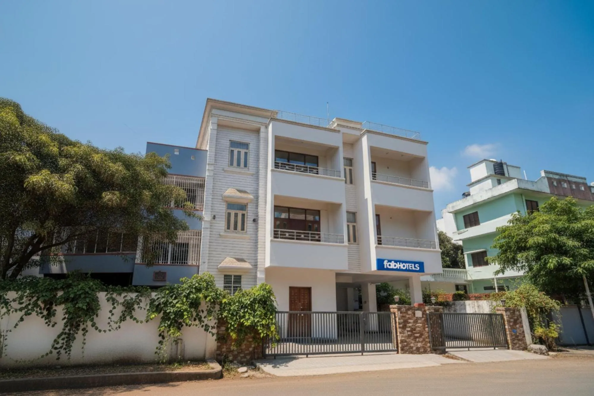 Facade/entrance in FabHotel Buddha Residency