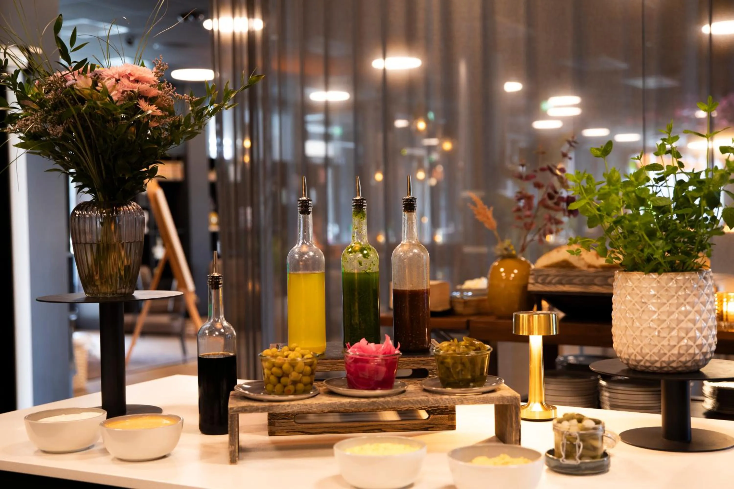 Dinner in Home Hotel 1624