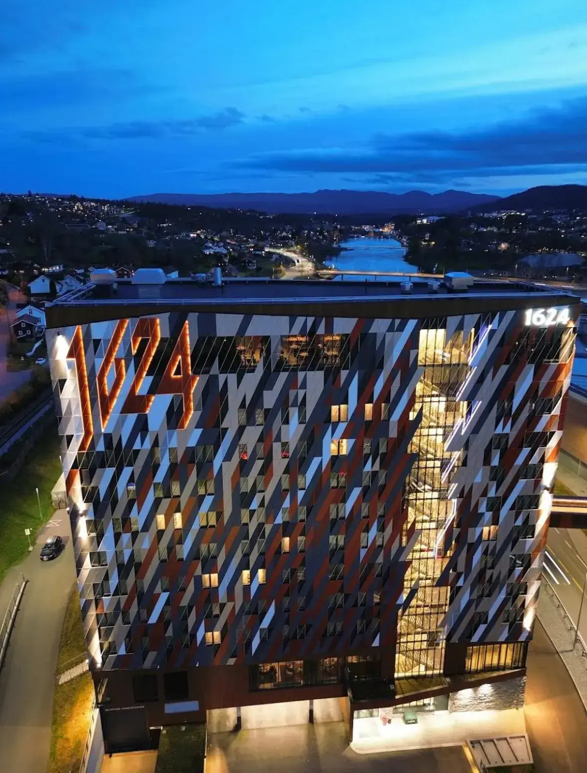 Facade/entrance in Home Hotel 1624 Facade/entrance in Home Hotel 1624