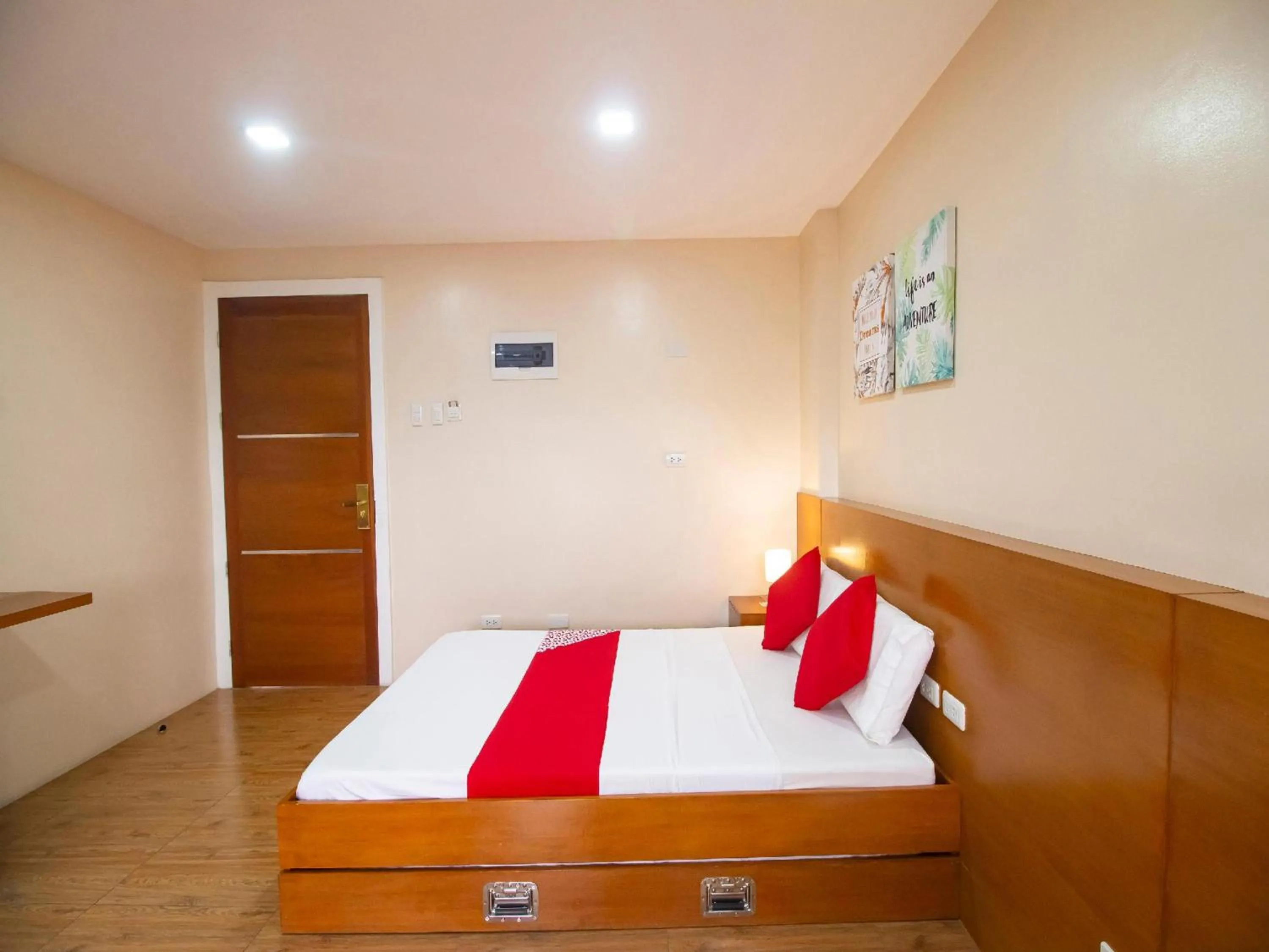 Bedroom, Bed in Super OYO 832 The Teepee Place Hostel & Residence Inn