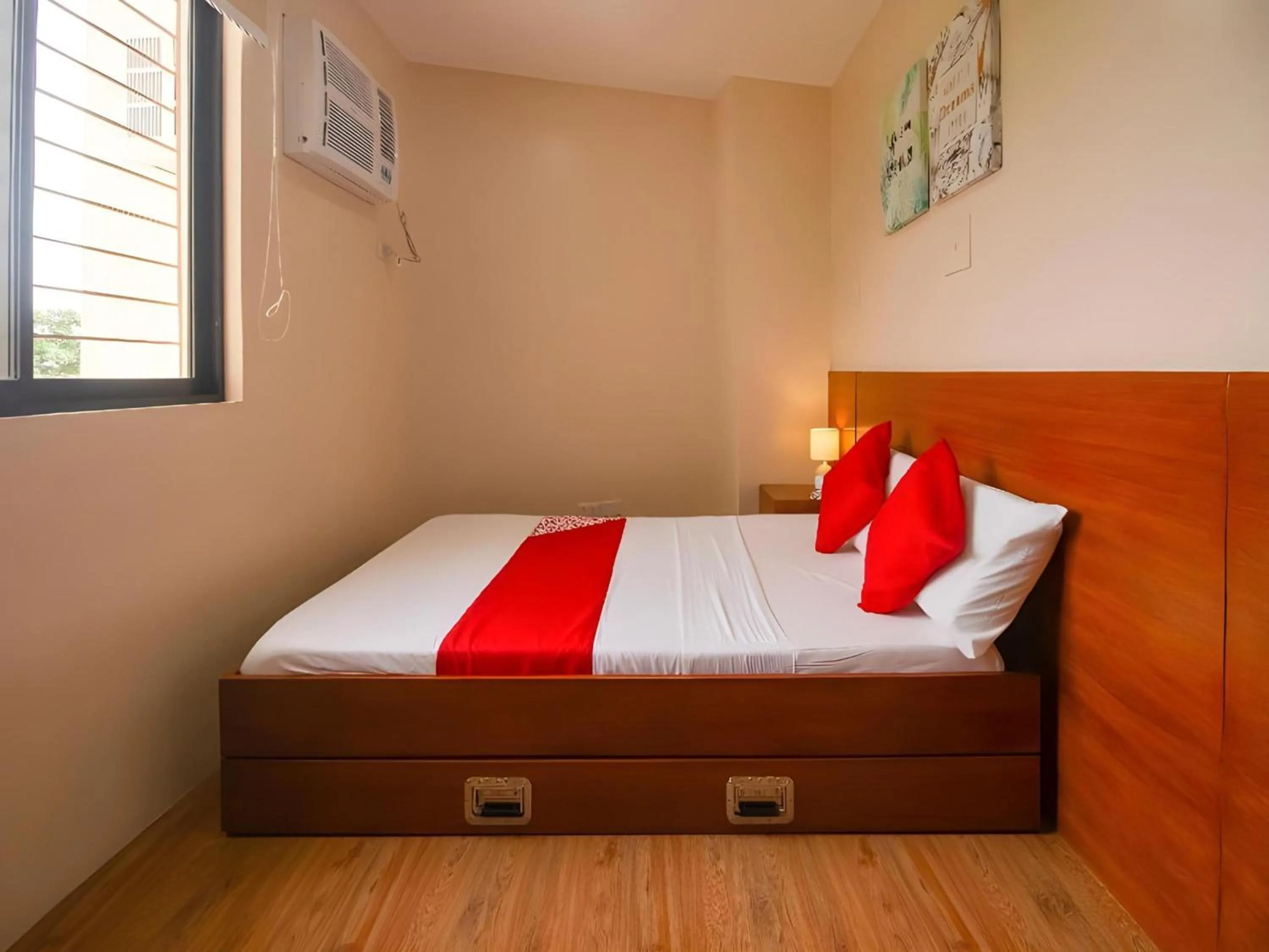 Bedroom, Bed in Super OYO 832 The Teepee Place Hostel & Residence Inn