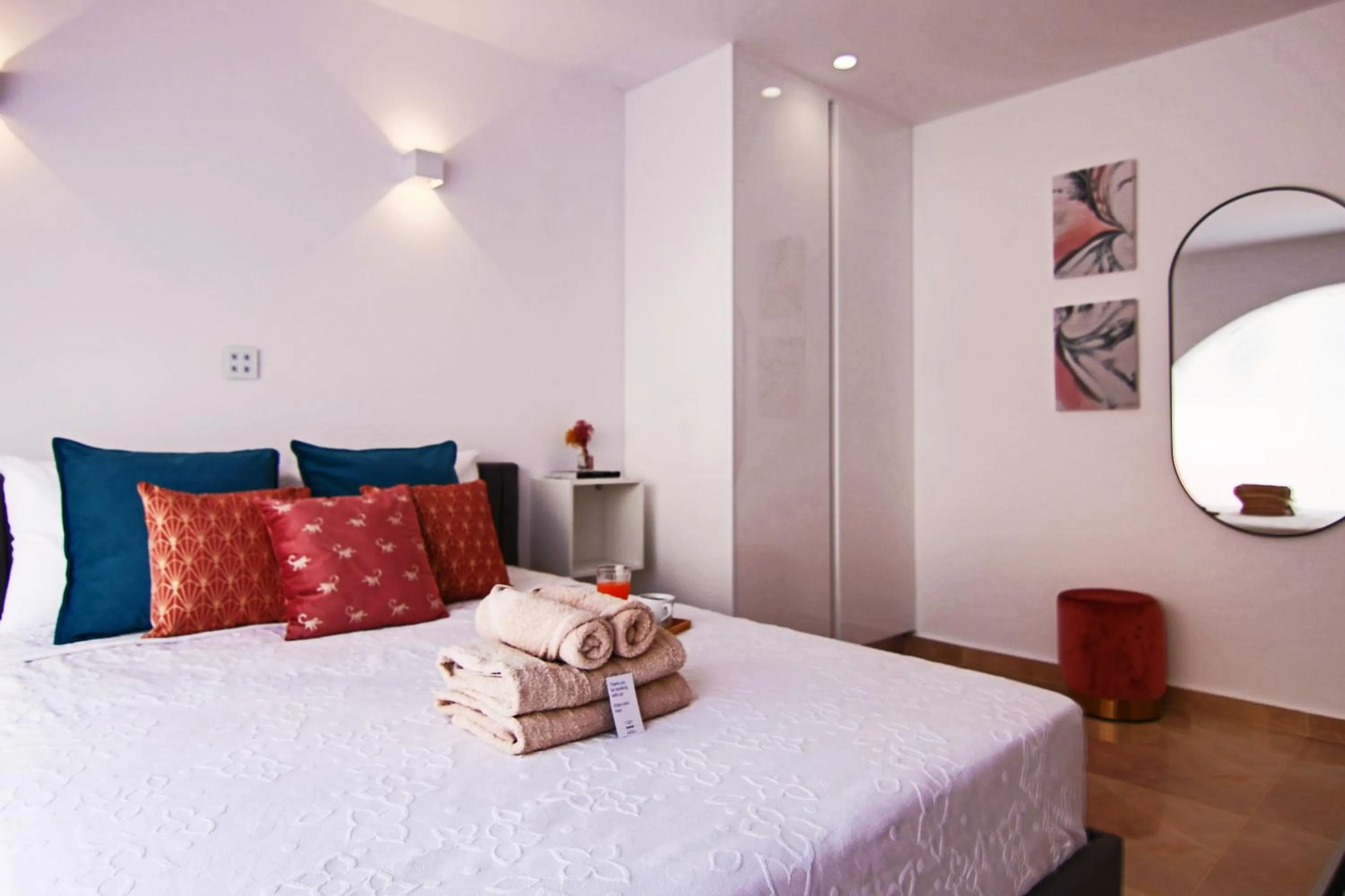 Bed in Phaedrus Living: Luxury Maisonette Lighthouse 60