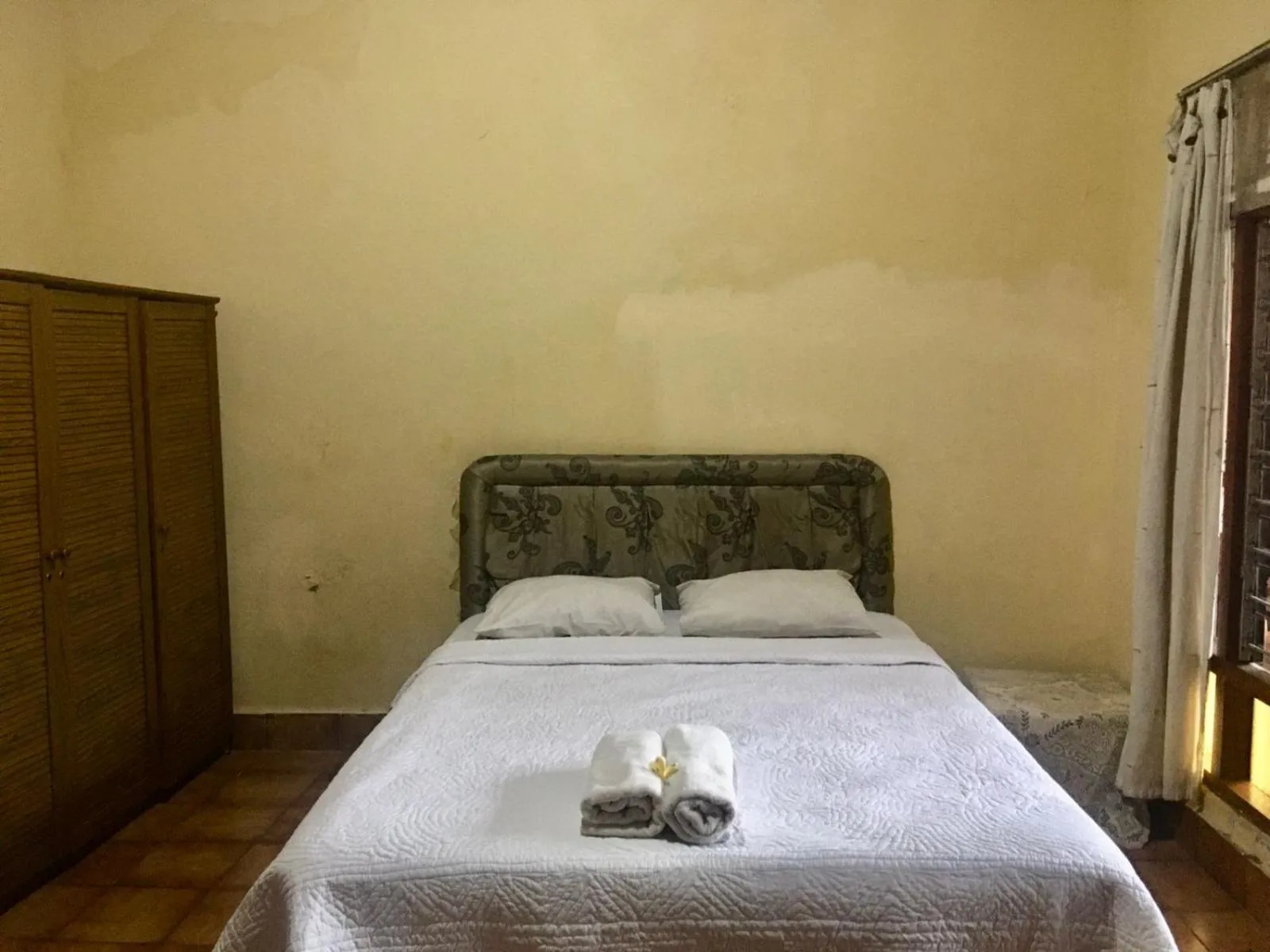 Bedroom, Bed in Puri Mandala Kaleran