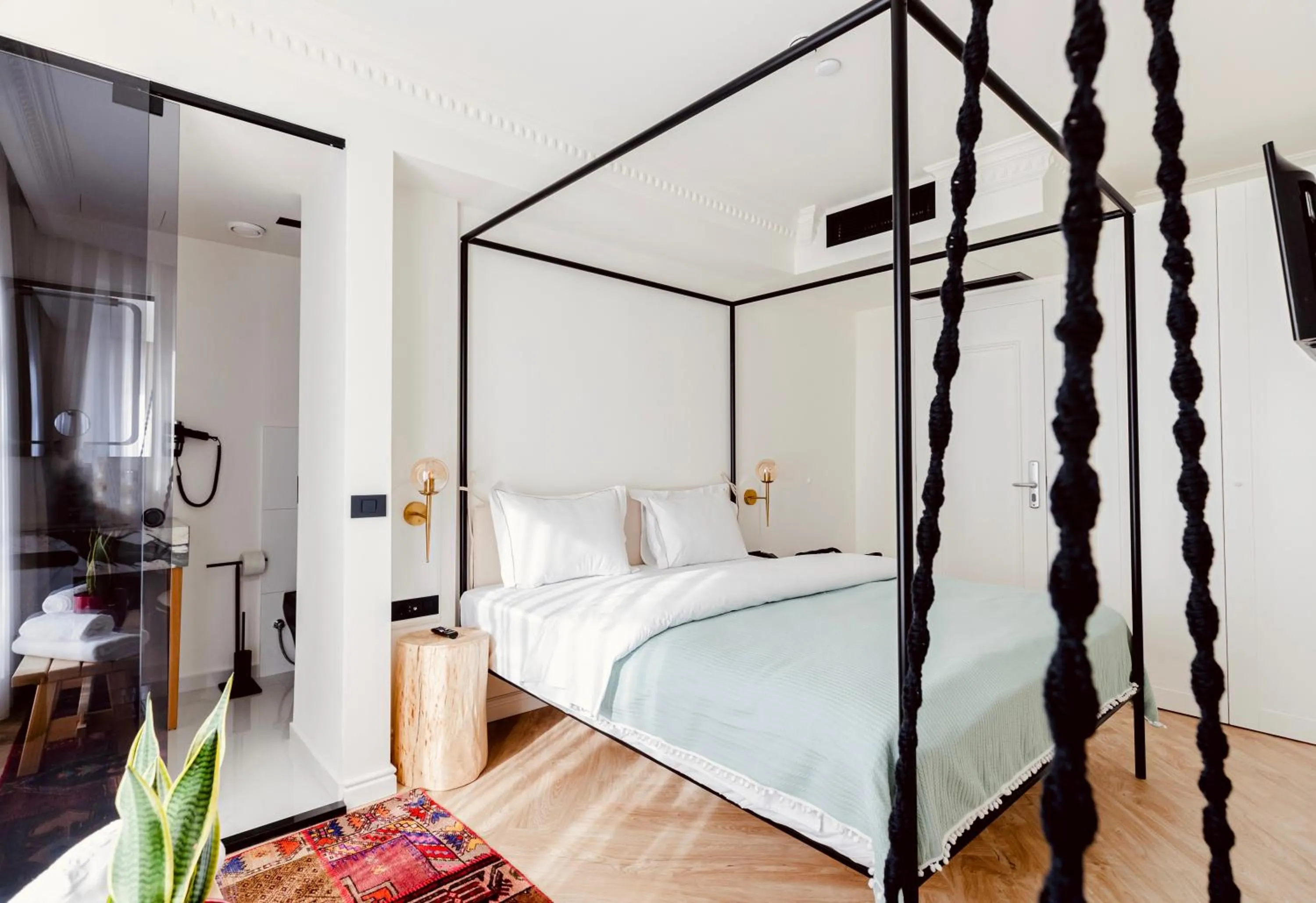 Bed in Garden Downtown Prishtina