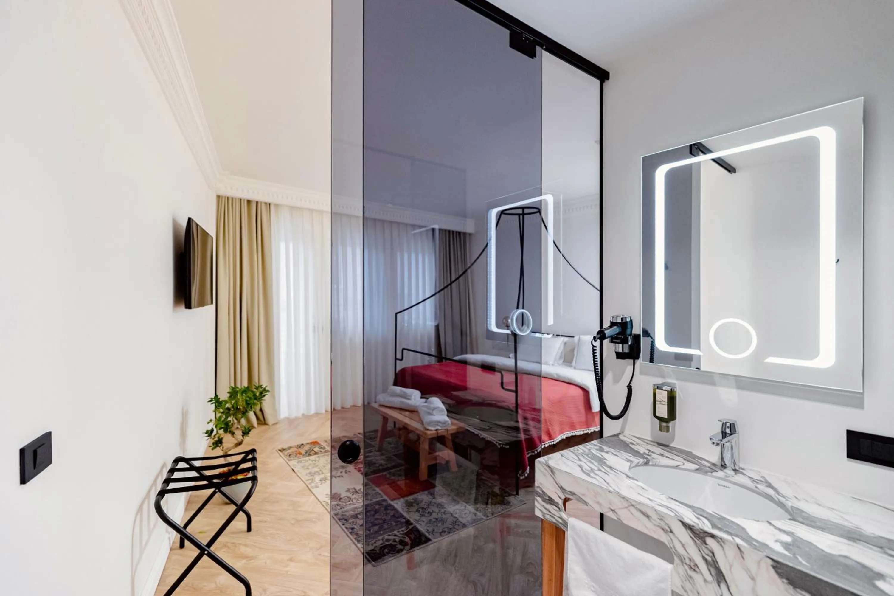 Bed in Garden Downtown Prishtina