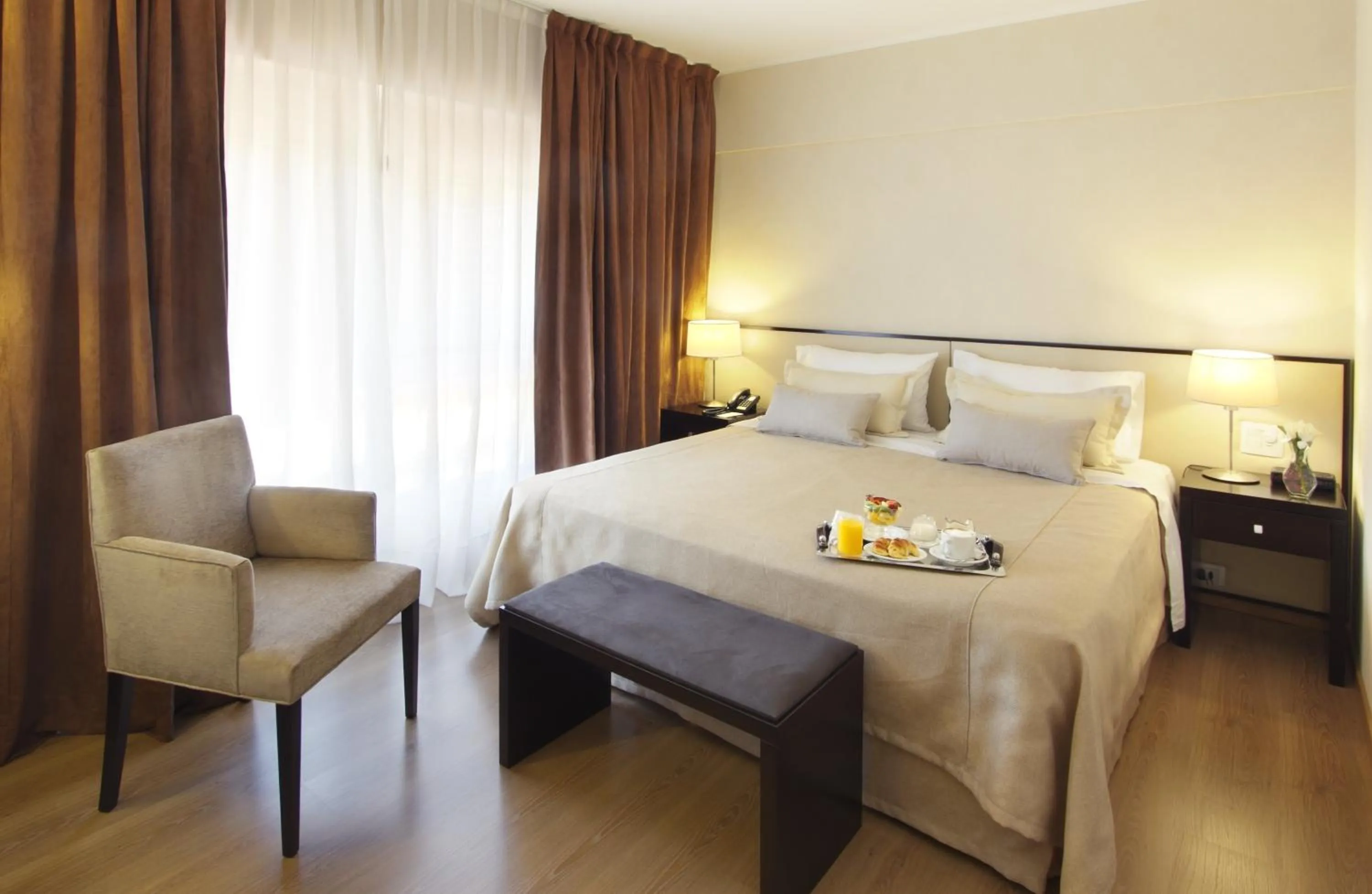 Bedroom, Bed in El Conquistador Hotel