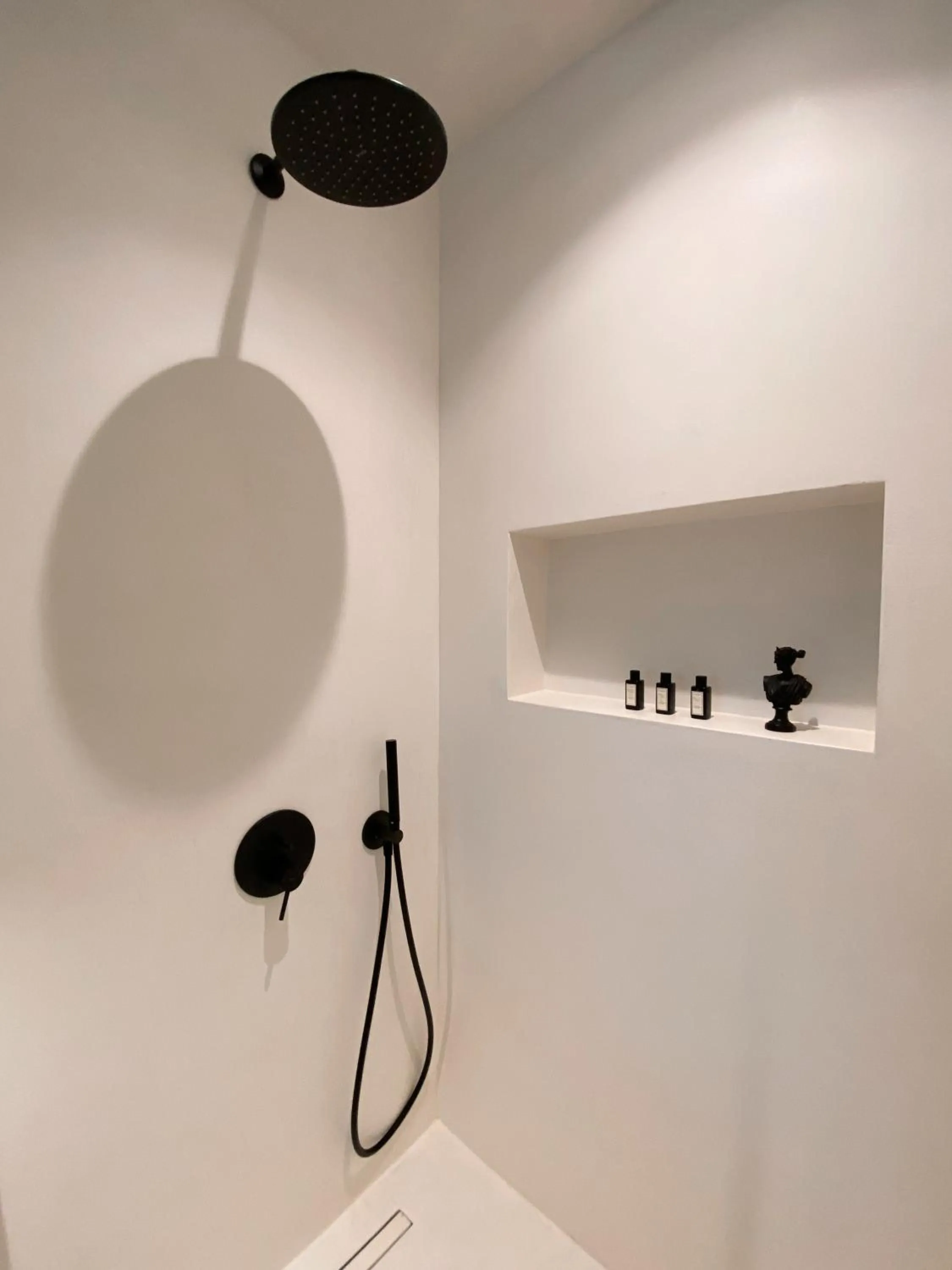 Shower in To Be Social House