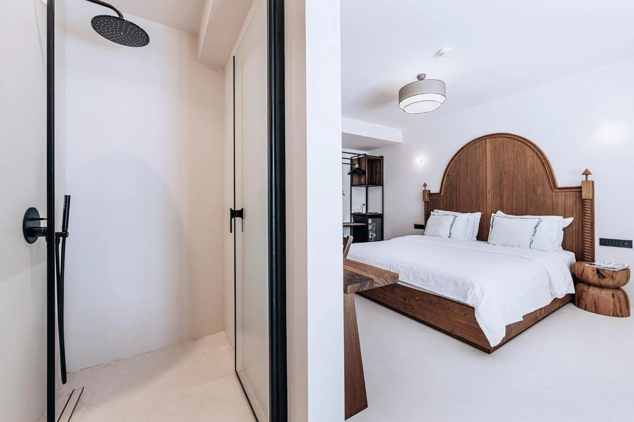 Shower, Bed in To Be Social House