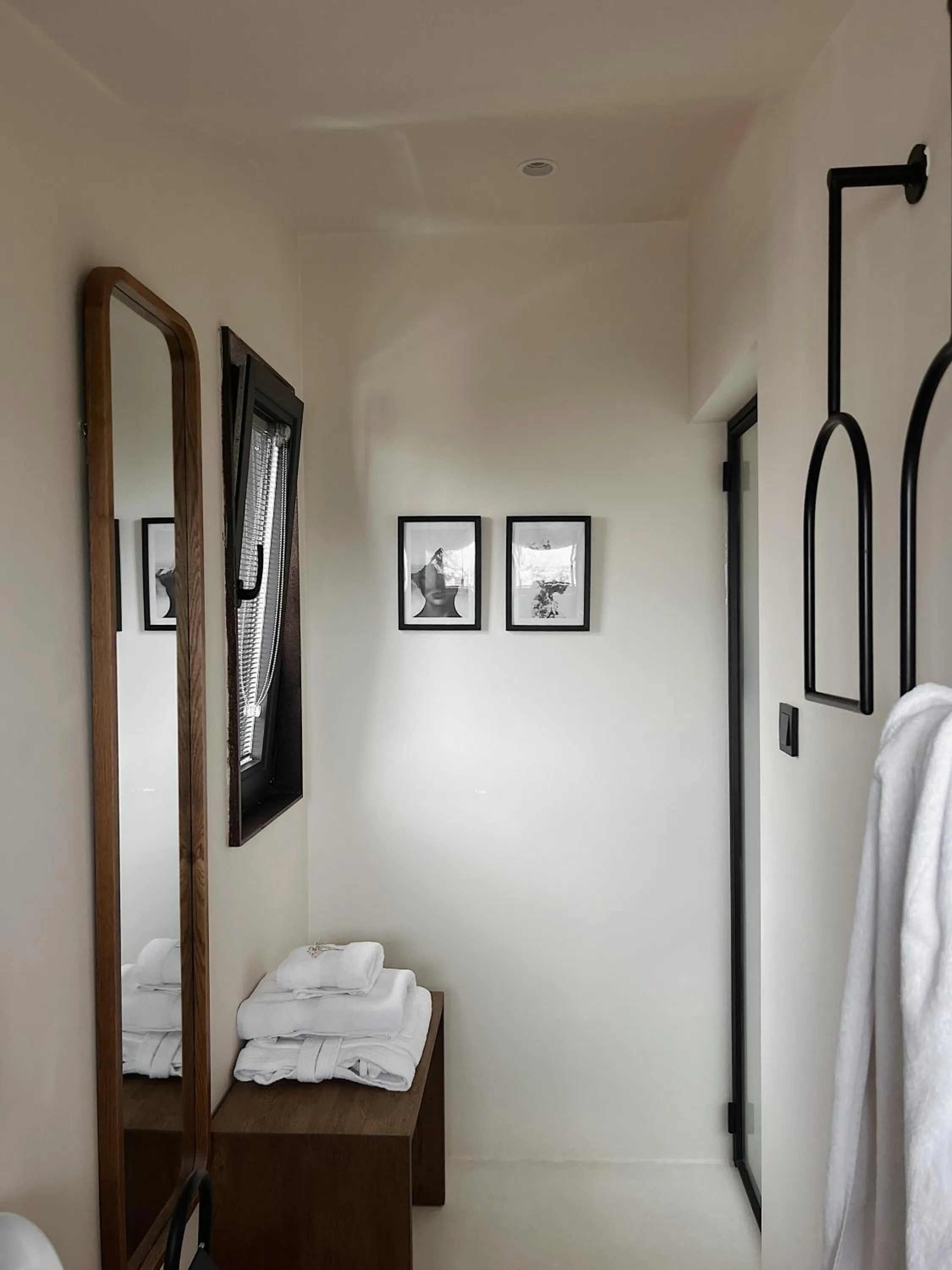 Shower in To Be Social House