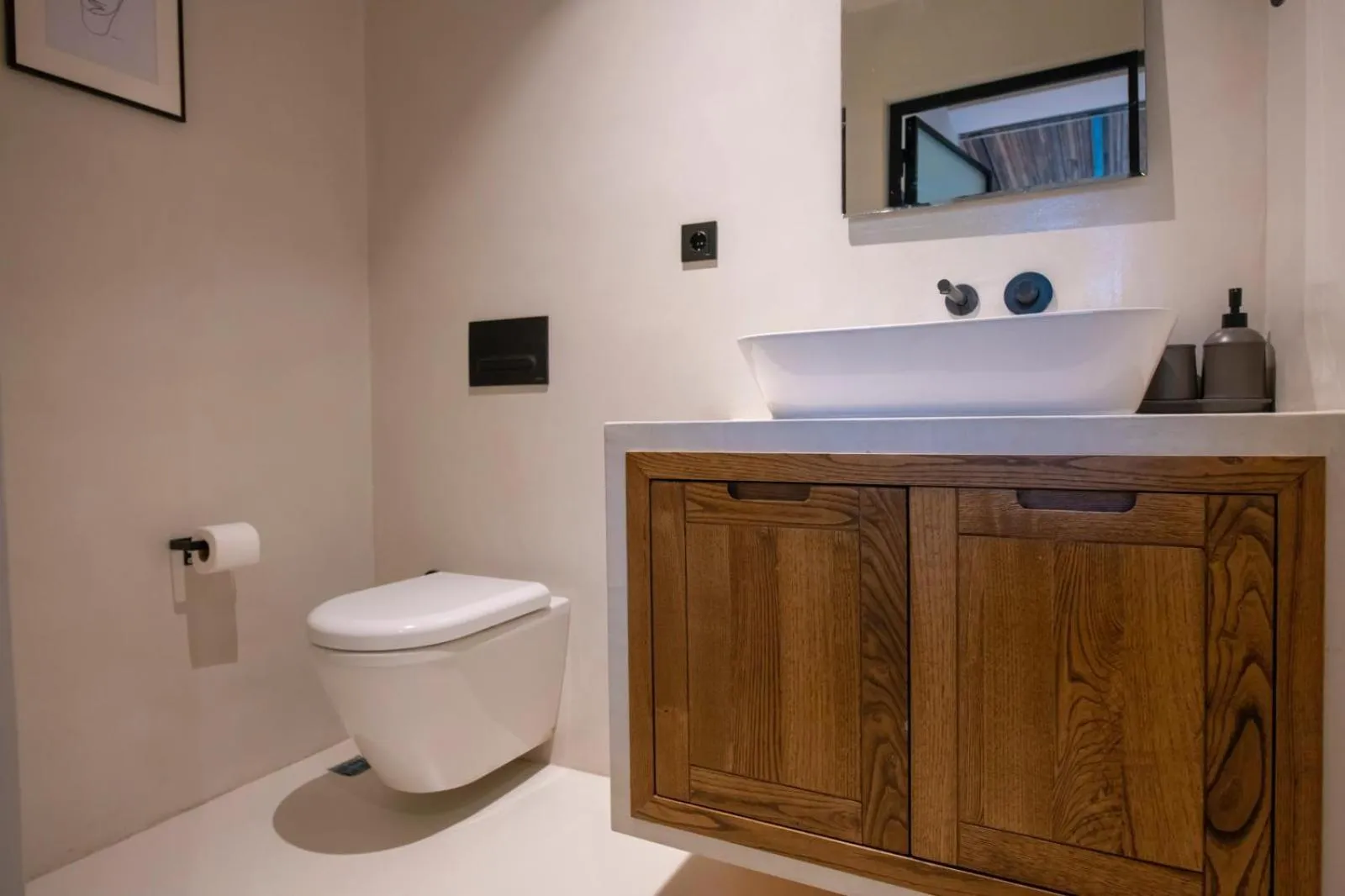 Toilet in To Be Social House