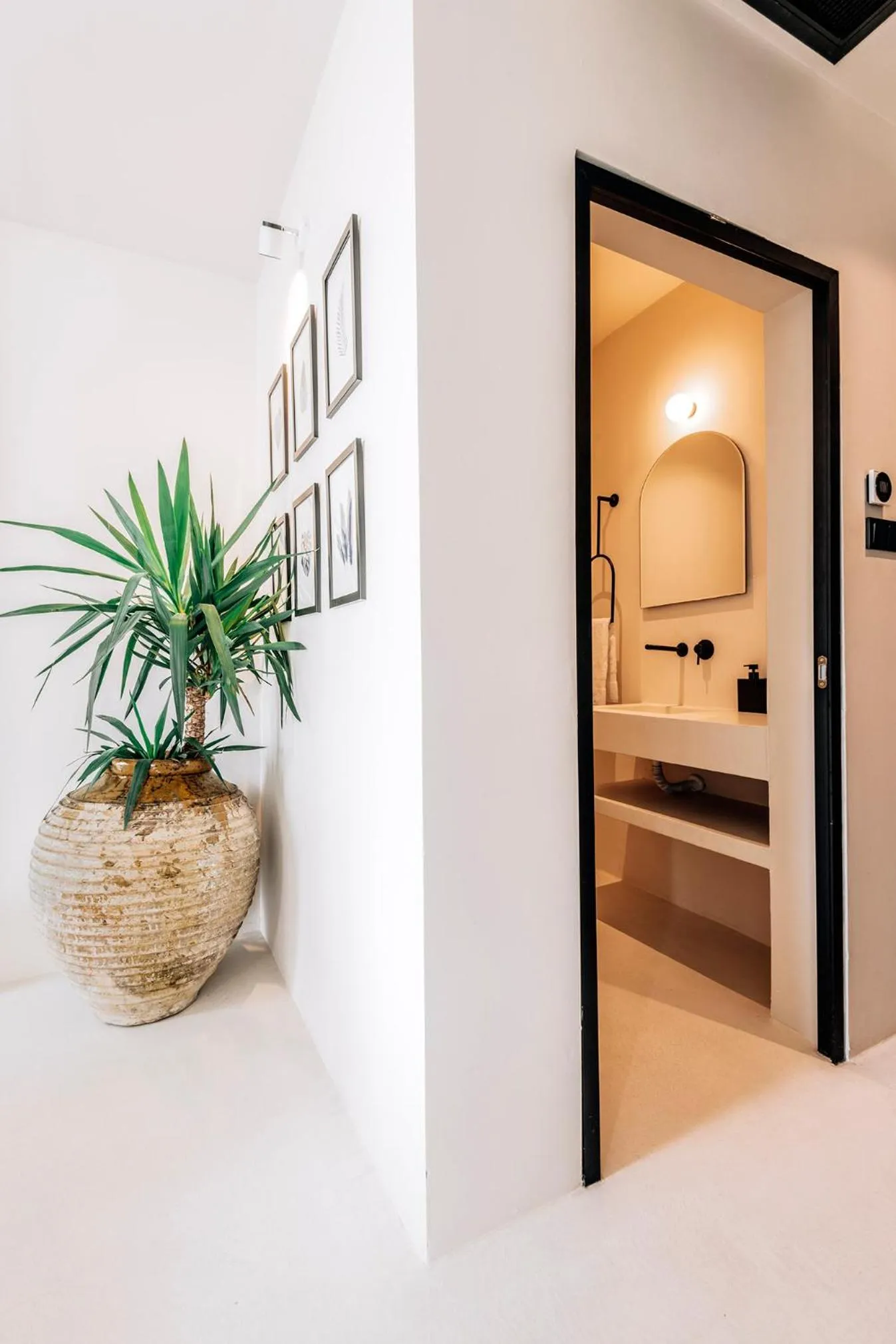 Toilet in To Be Social House