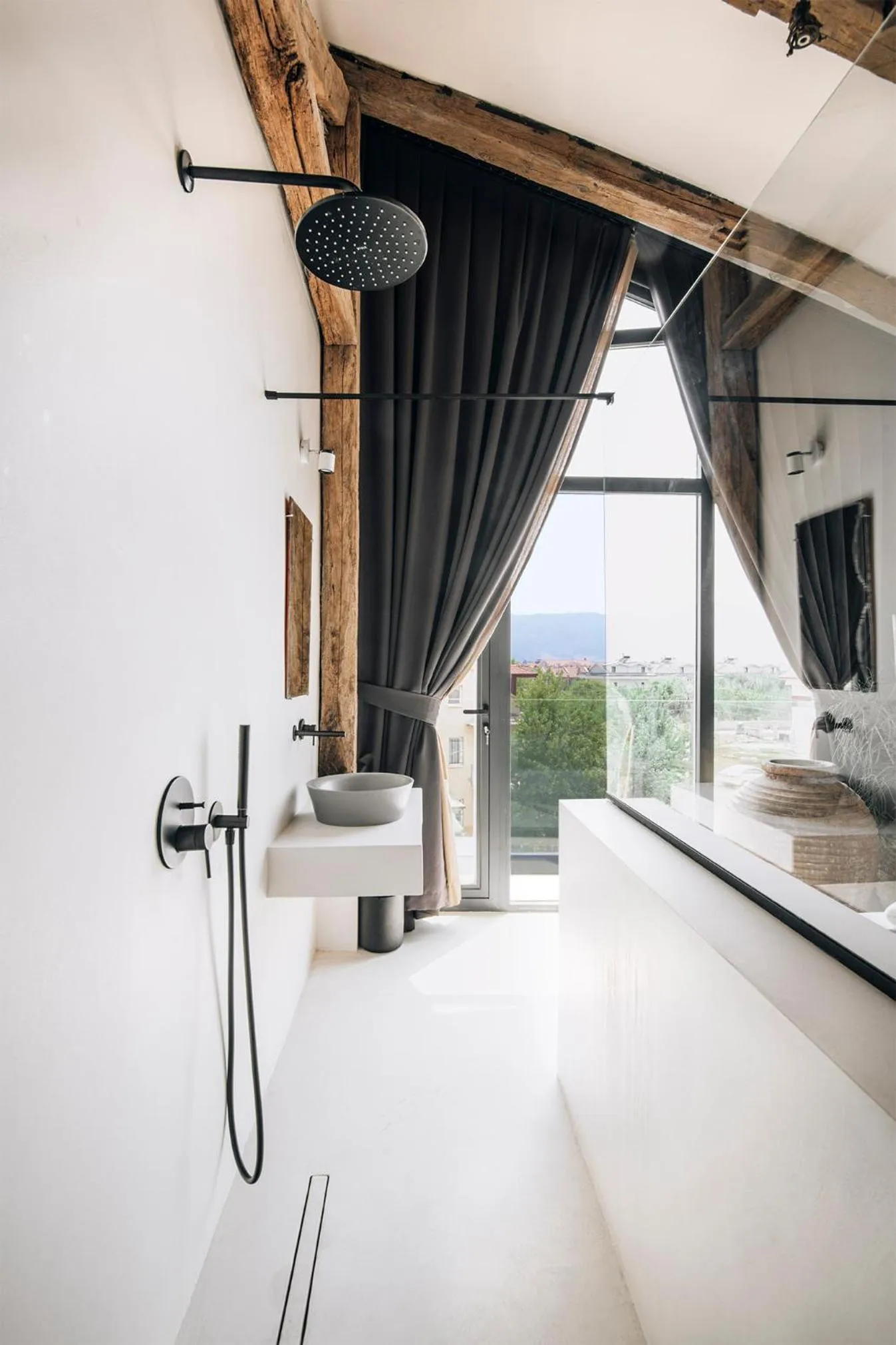 Shower in To Be Social House