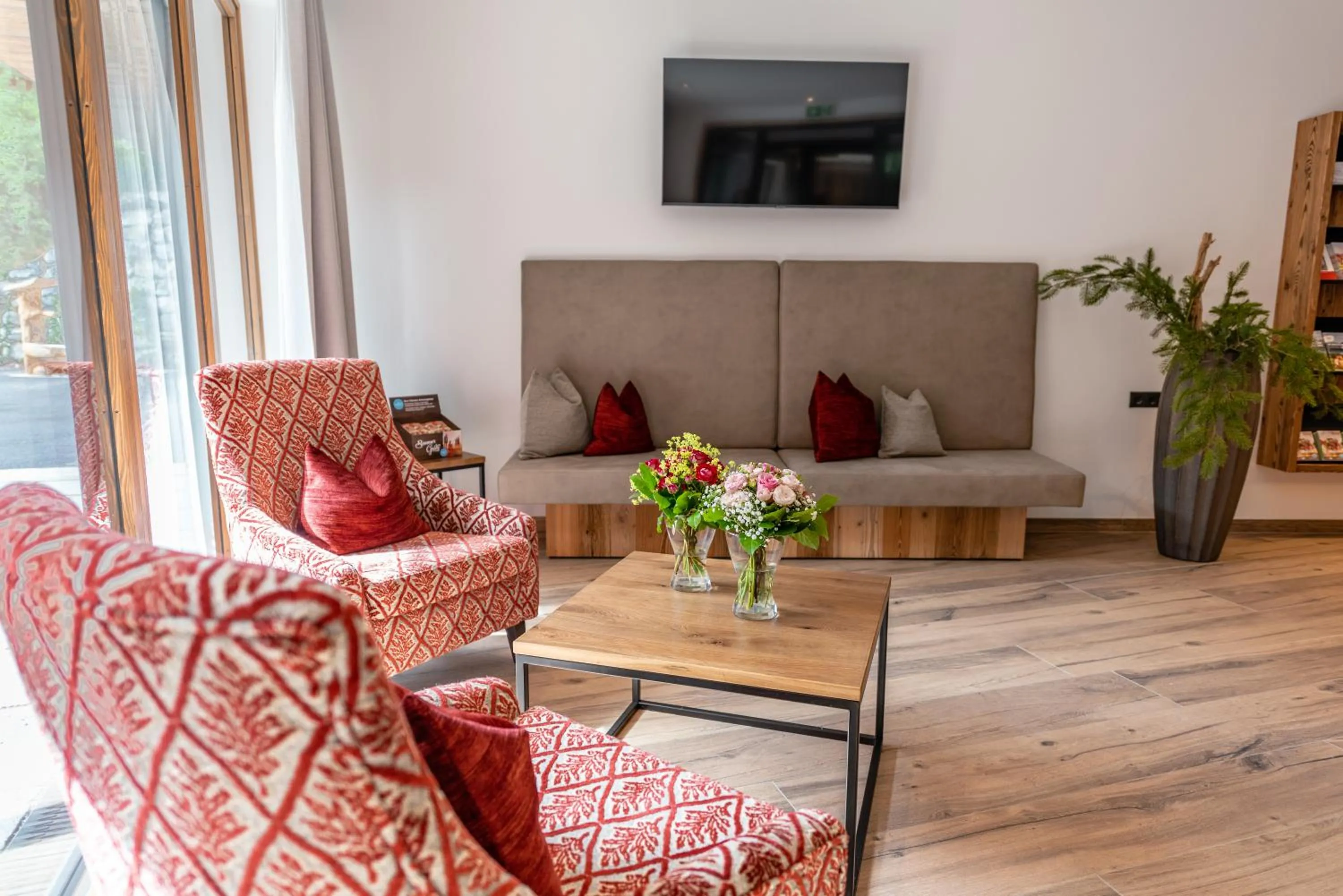 Lobby or reception in Natursinn Mountainchalets