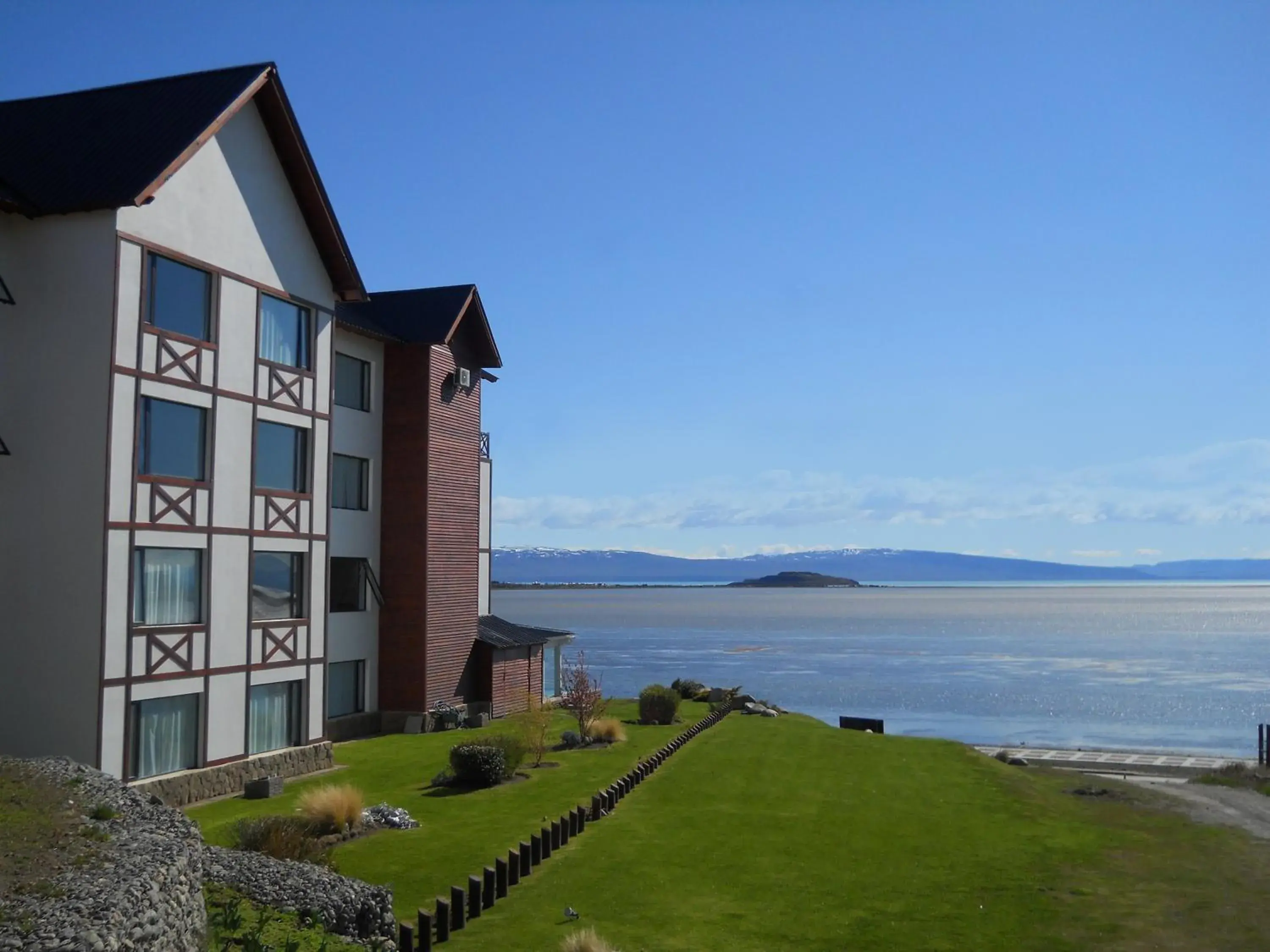 Facade/entrance in Xelena Hotel & Suites Facade/entrance in Xelena Hotel & Suites