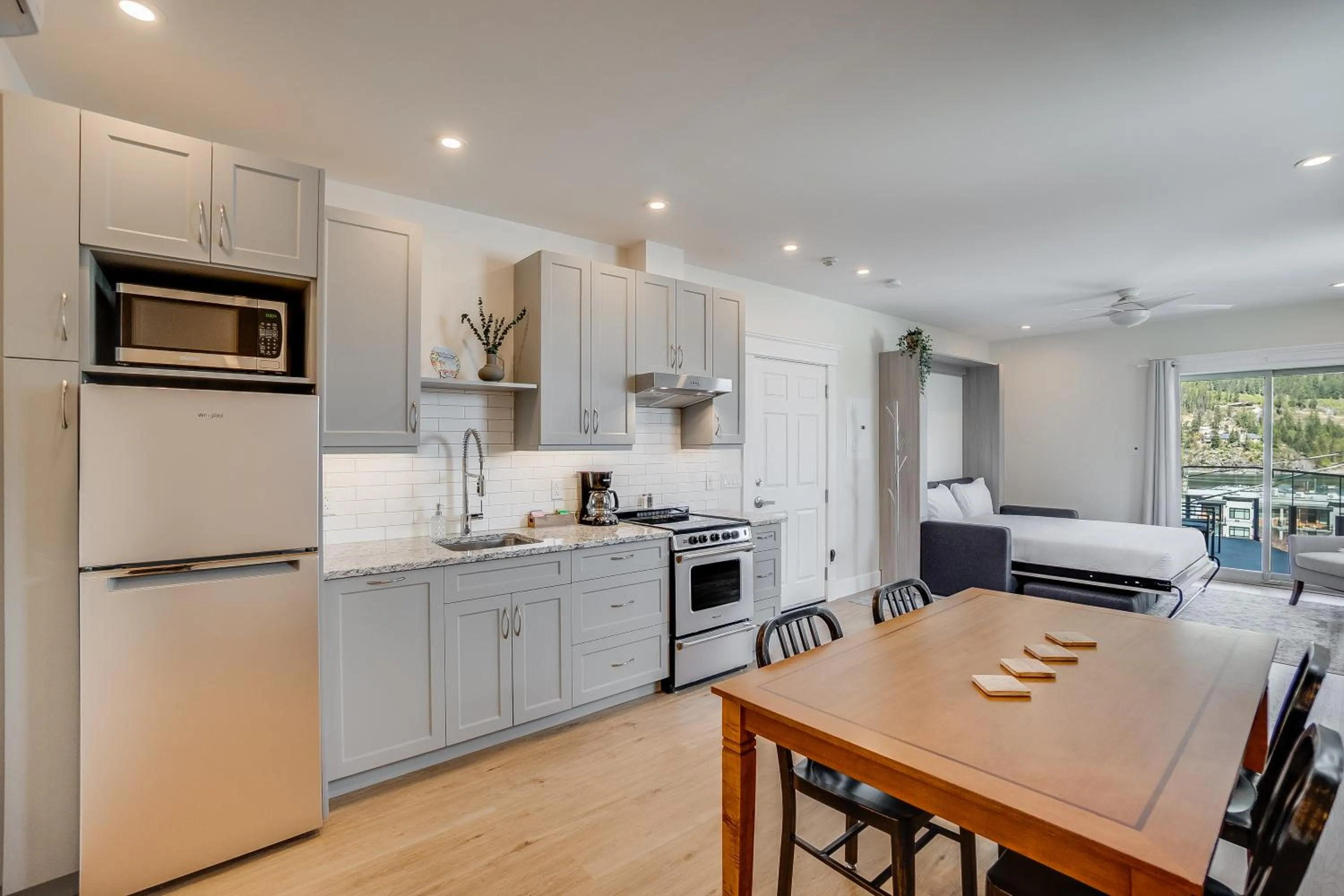 kitchen in Stirling All Suites Hotel