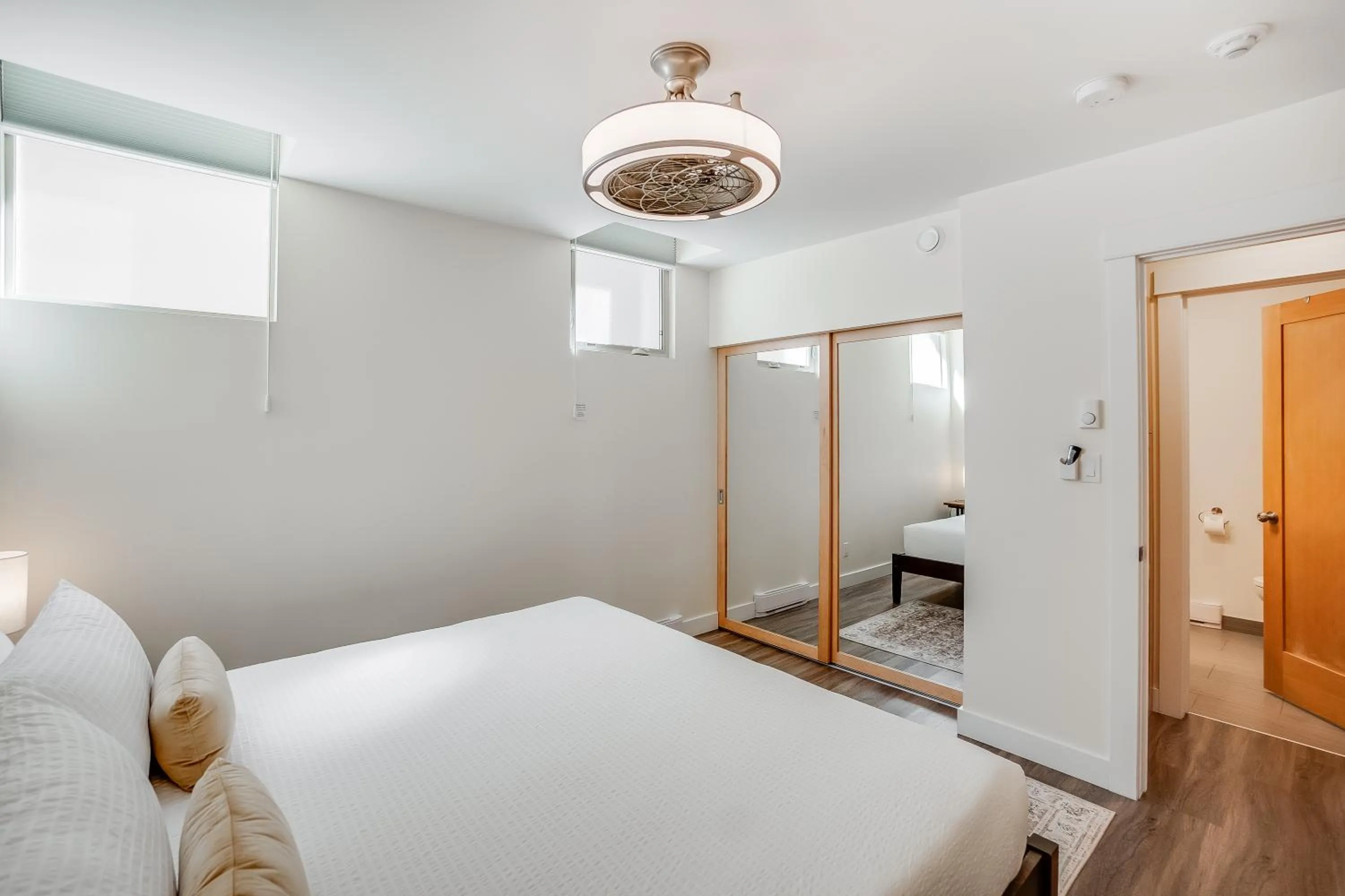 Bed in Stirling All Suites Hotel