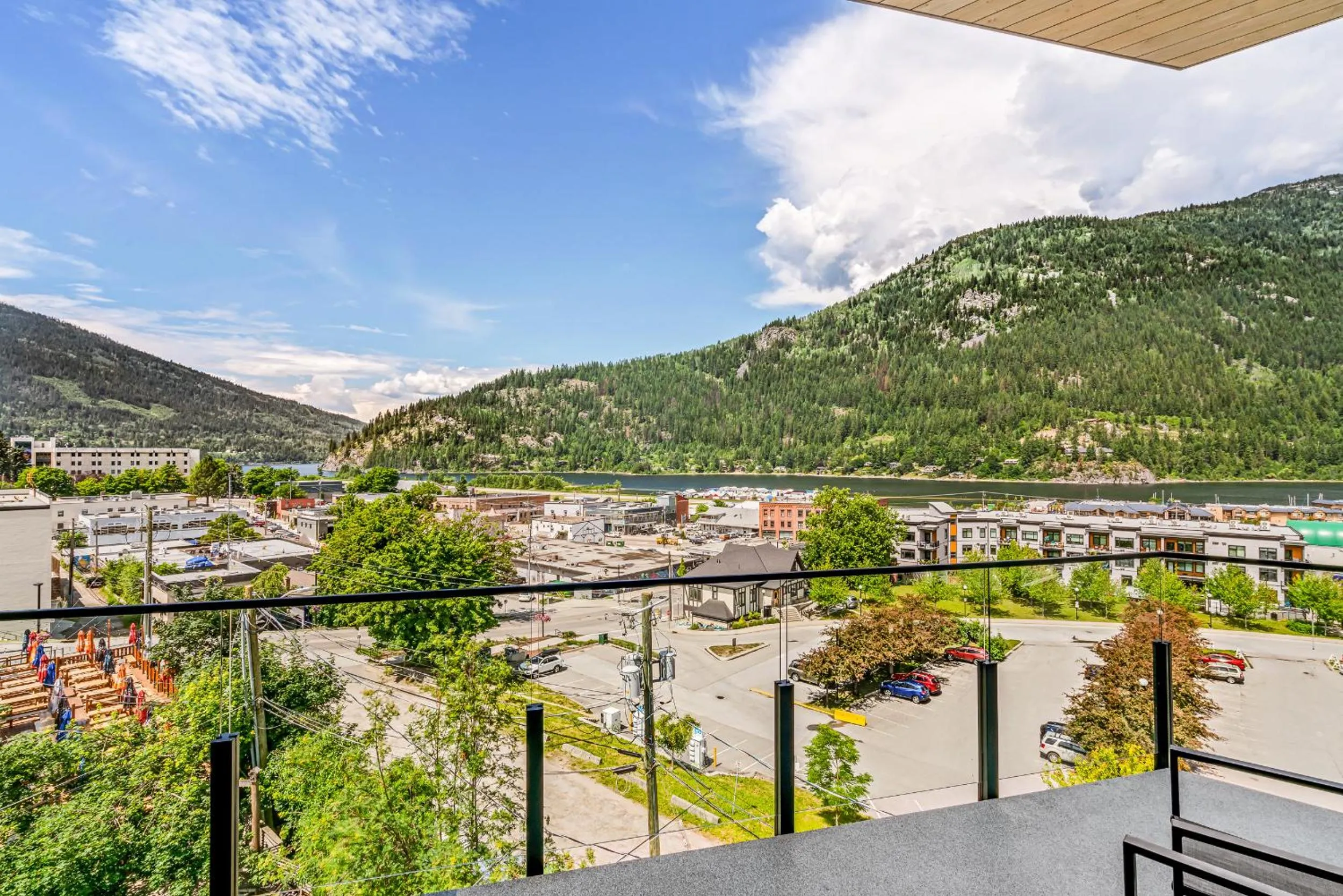 River view in Stirling All Suites Hotel