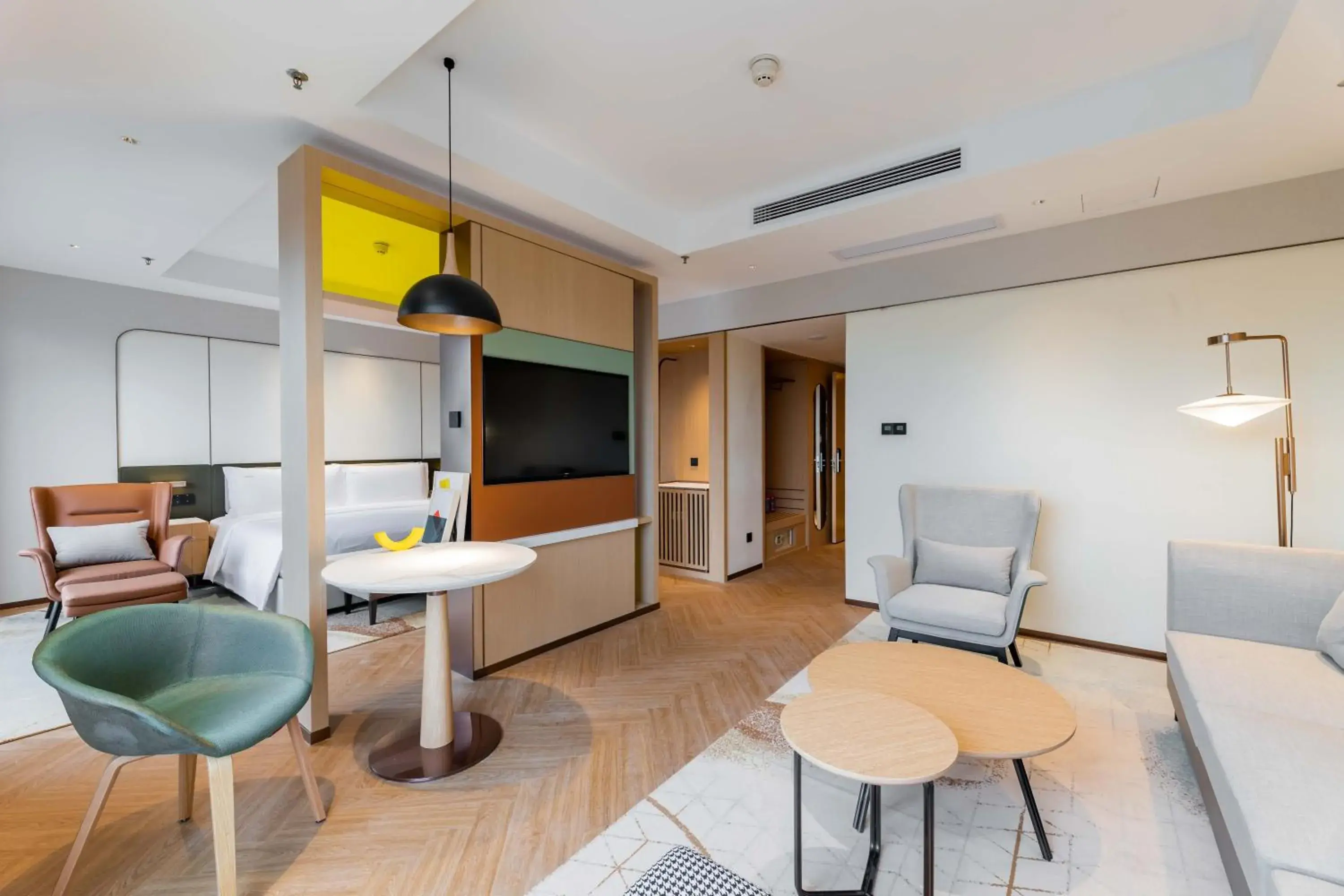 Photo of the whole room in Holiday Inn Chongqing Guanyinqiao, an IHG Hotel Photo of the whole room in Holiday Inn Chongqing Guanyinqiao, an IHG Hotel