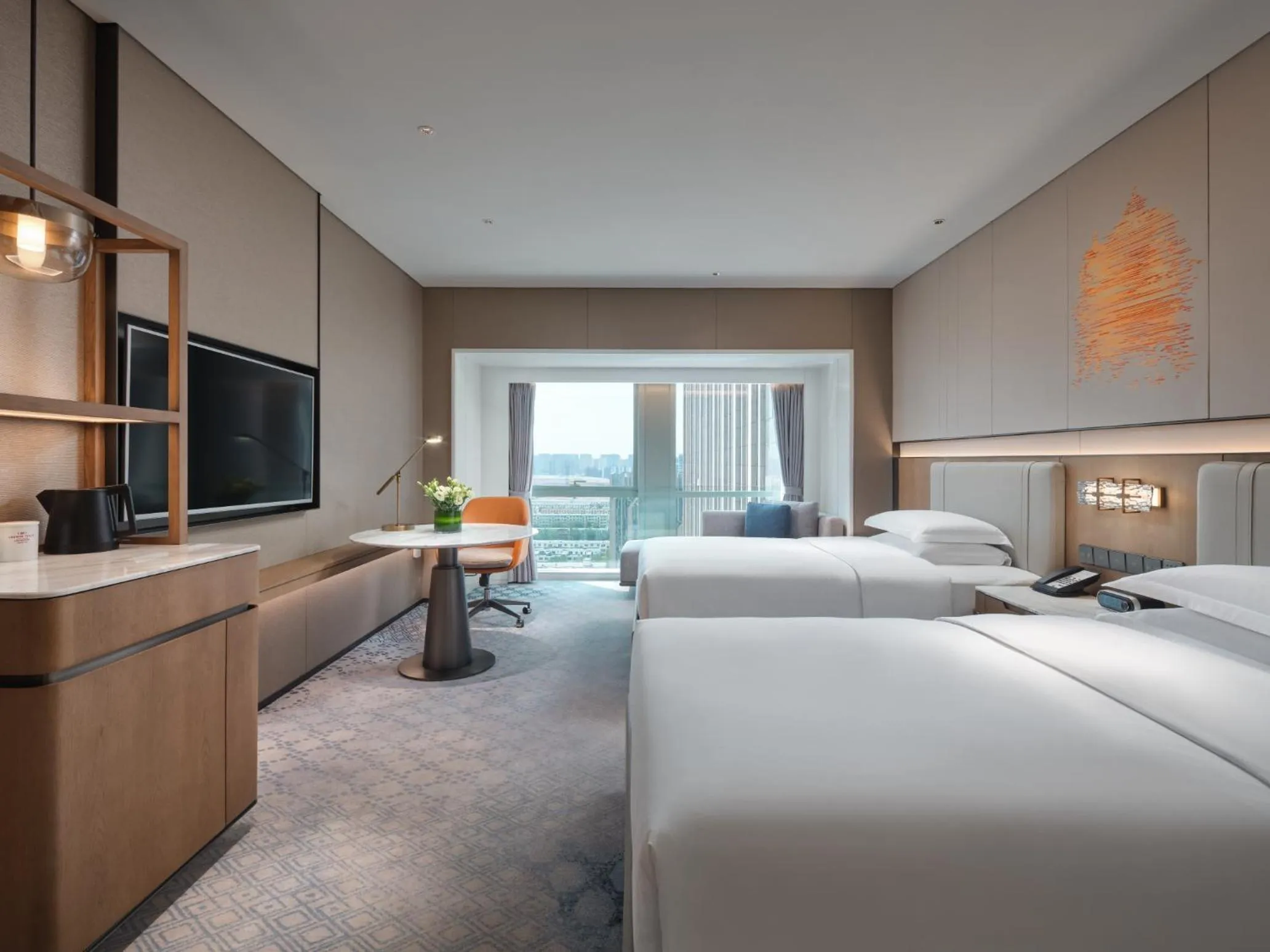 Photo of the whole room, Bed in Crowne Plaza Hohhot City Center