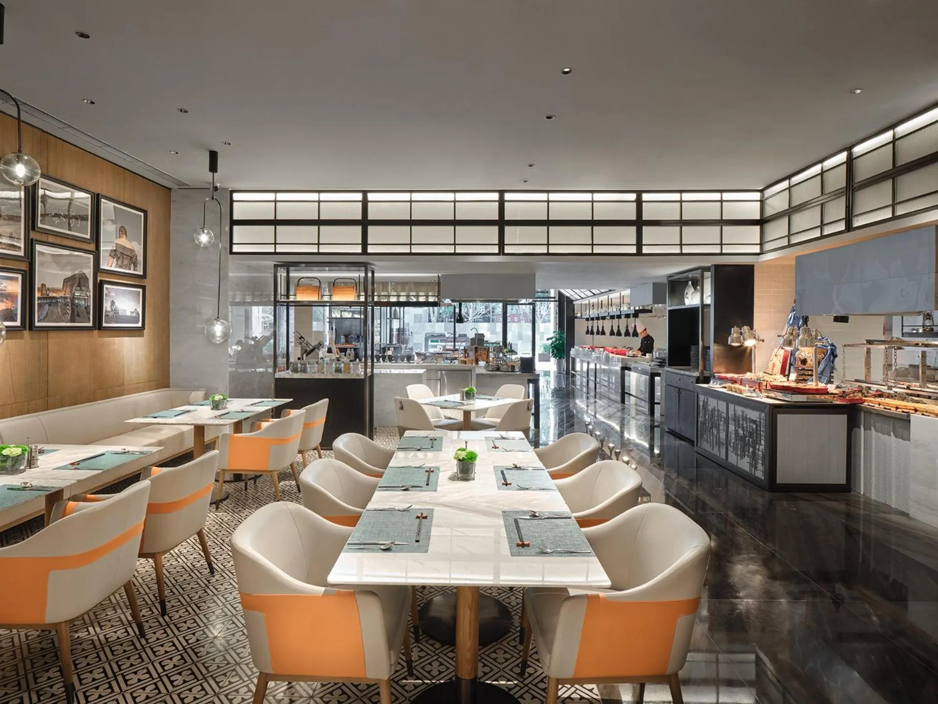 Restaurant/places to eat in Crowne Plaza Hohhot City Center