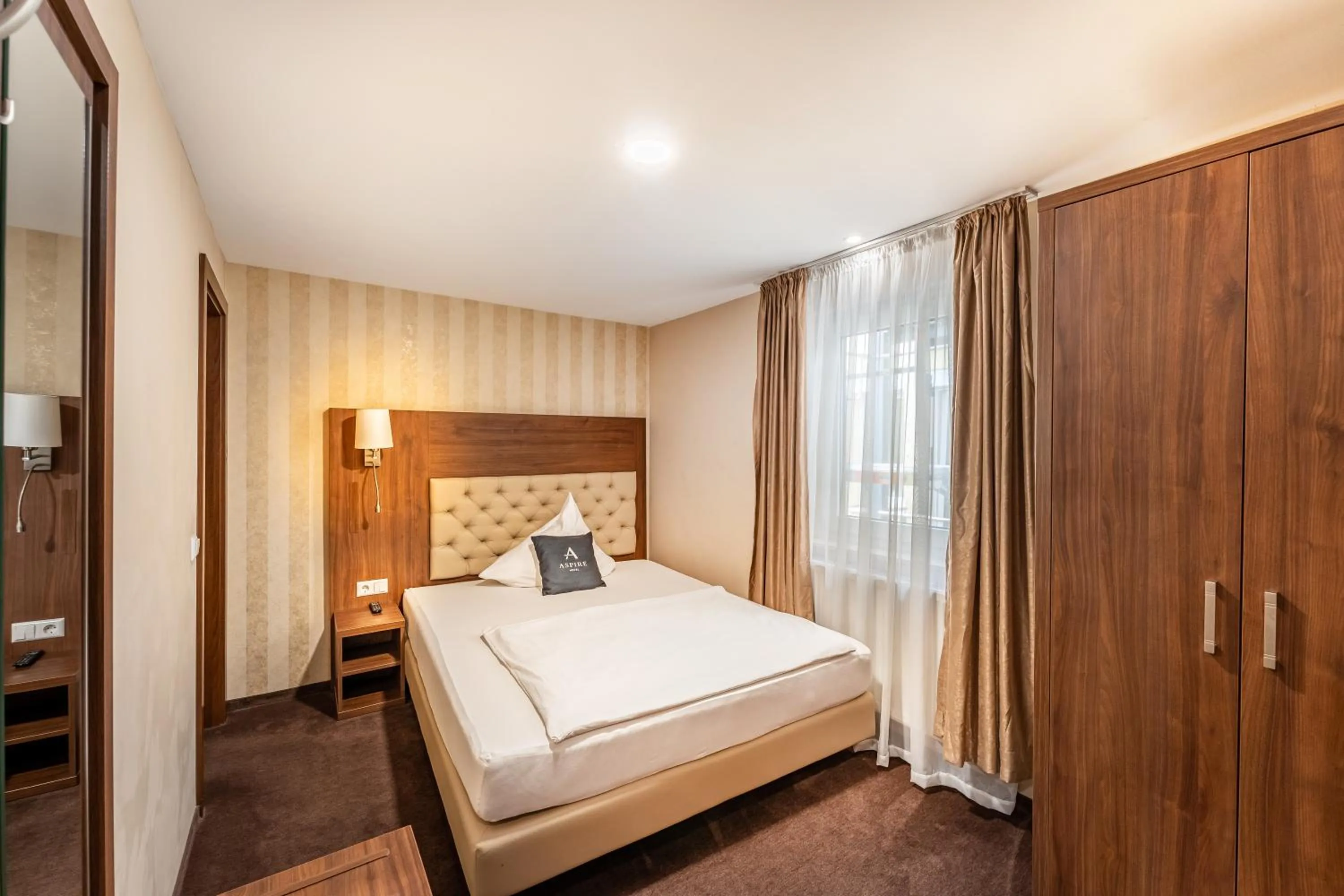 Bed in Stadthotel Reutlingen