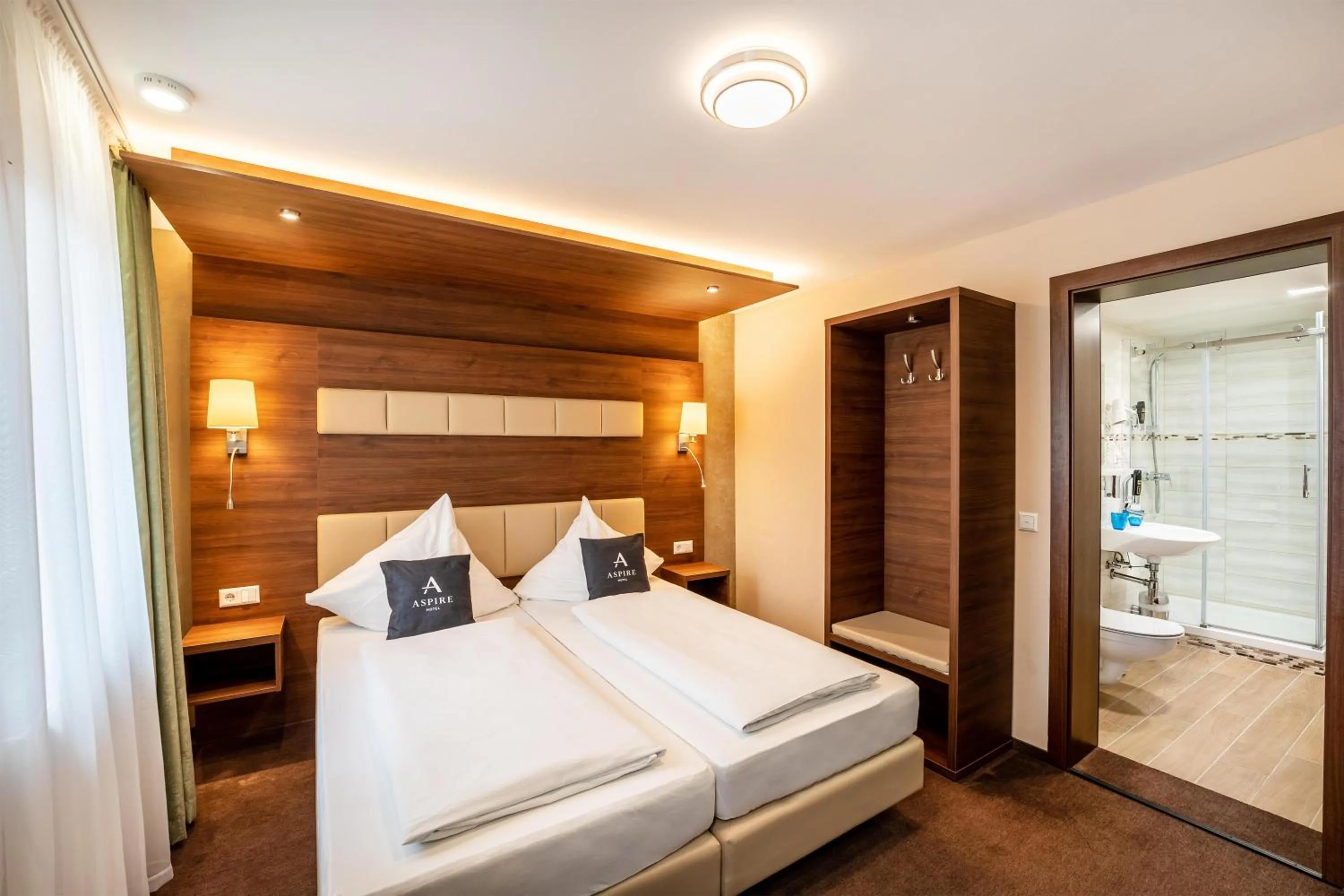 Bedroom, Bed in Aspire Castillo Reutlingen, Trademark Collection by Wyndham