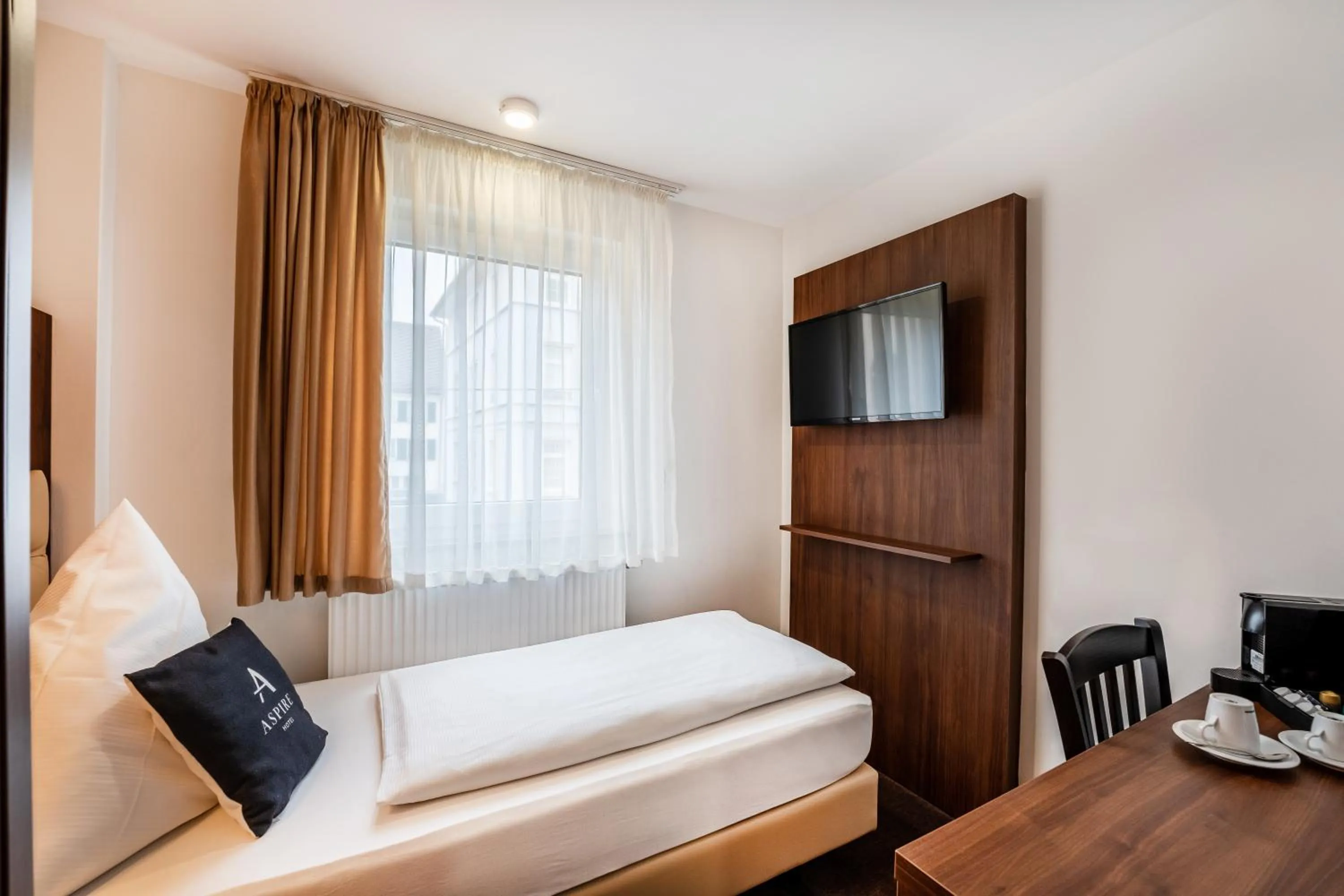 Bed in Stadthotel Reutlingen