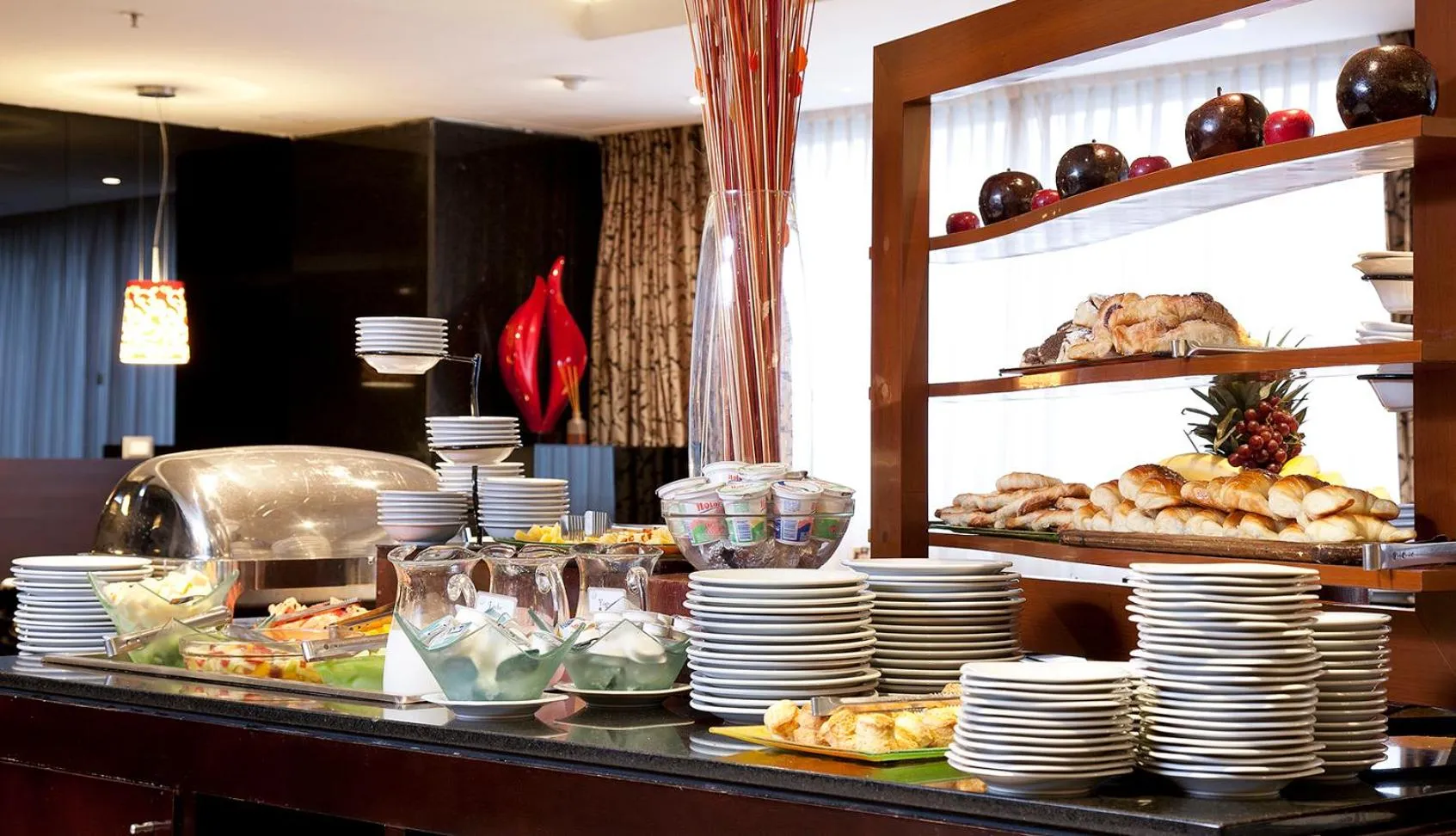 Food and drinks in Savoy Hotel