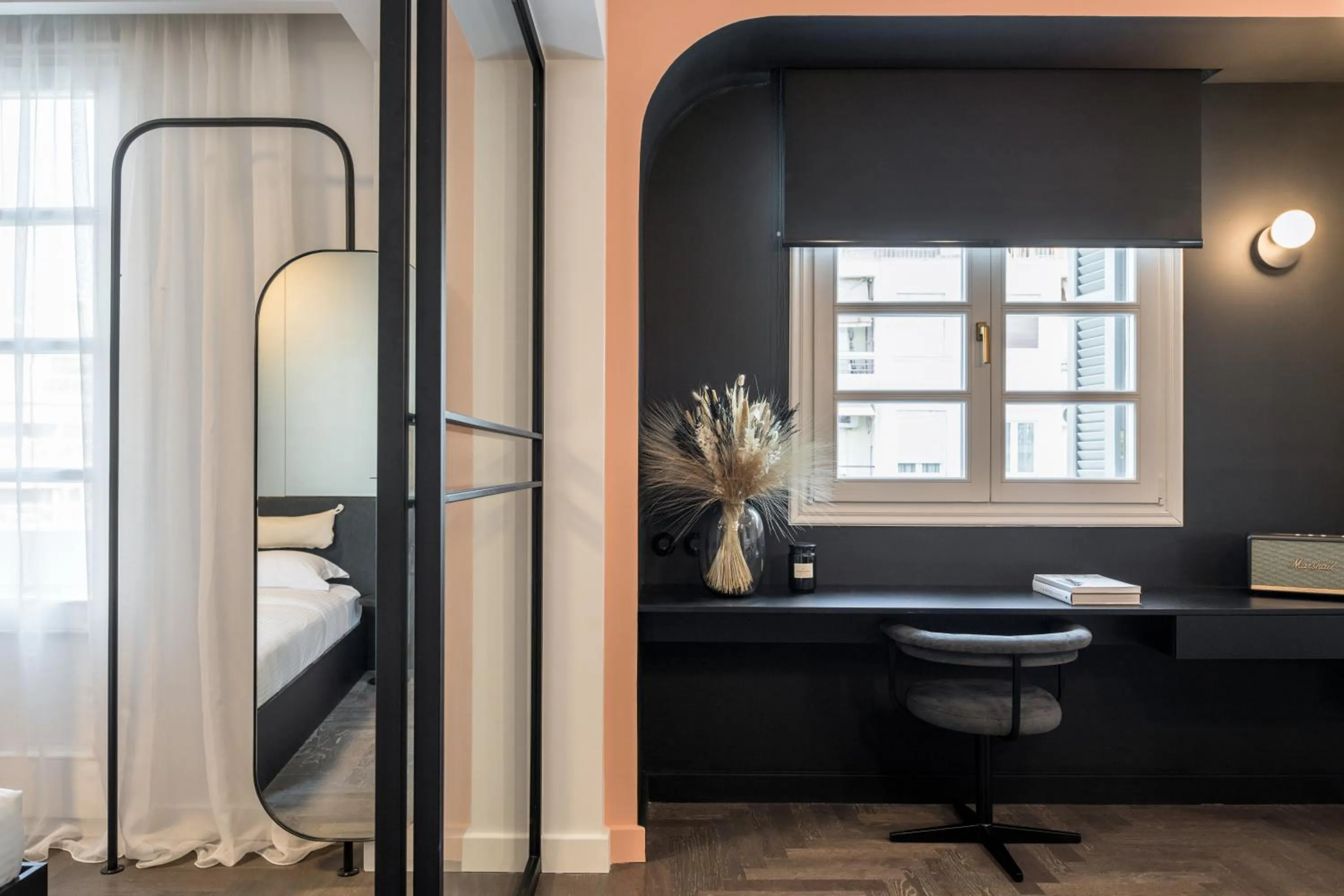 Photo of the whole room, Bed in 72 AD Suites