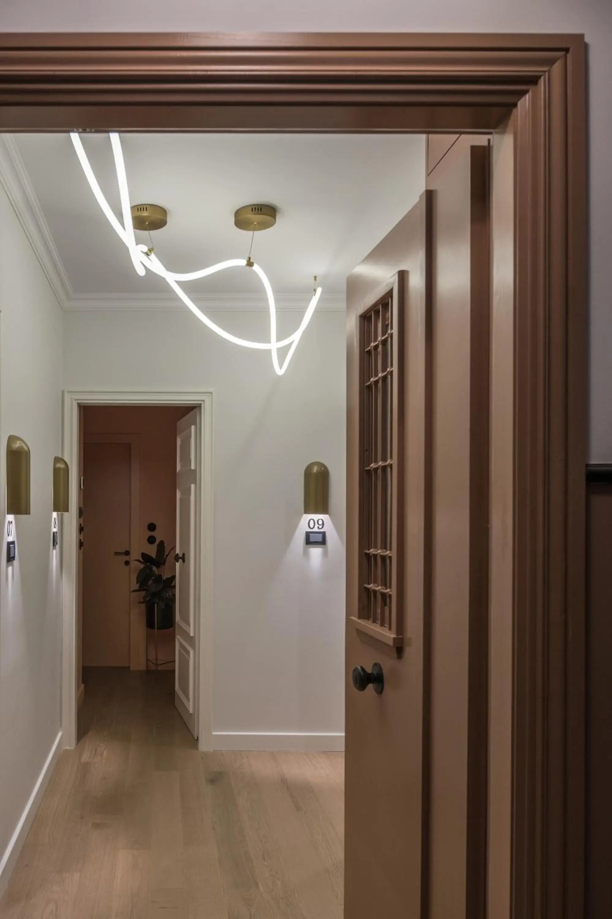 Facade/entrance in 72 AD Suites Facade/entrance in 72 AD Suites