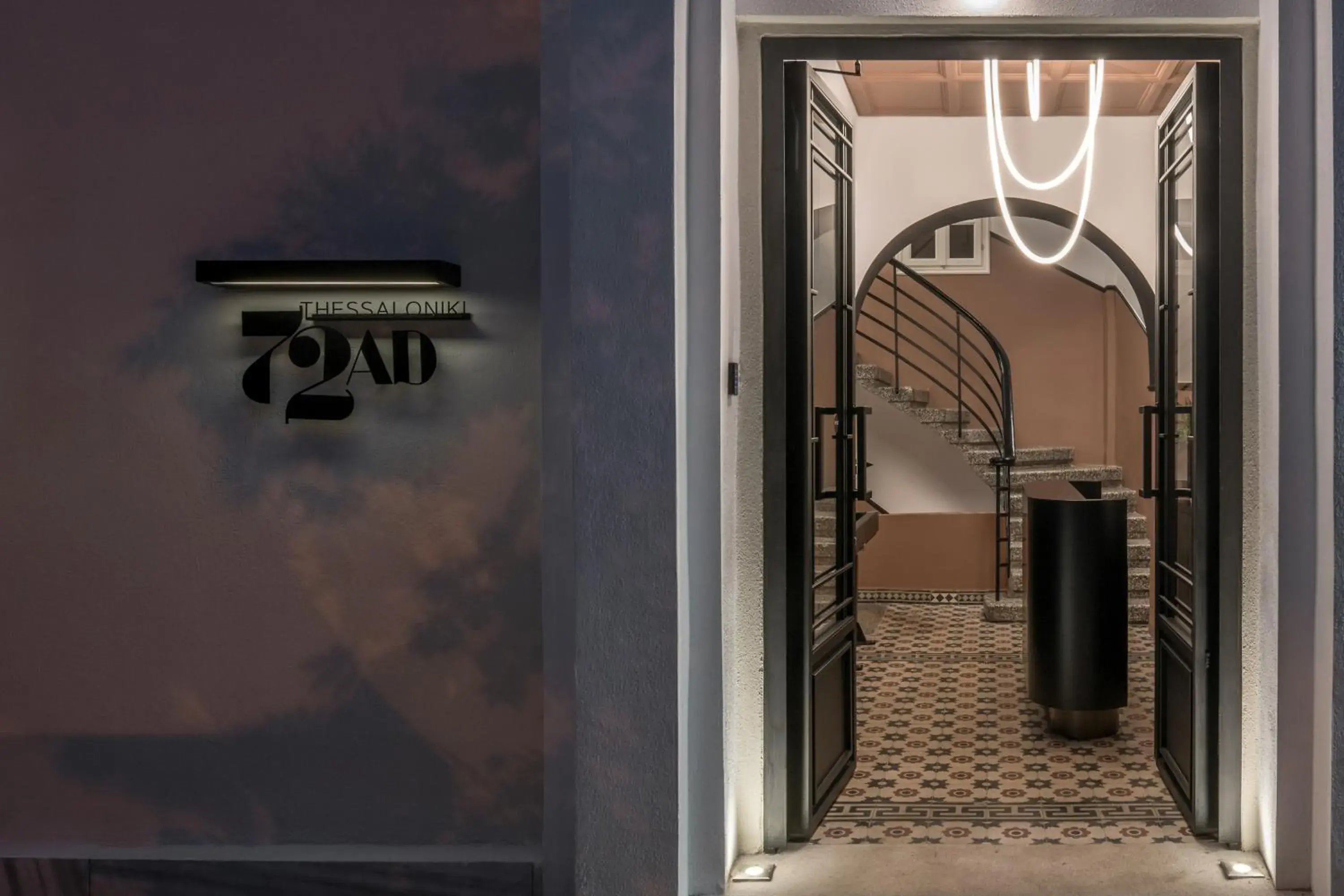 Facade/entrance in 72 AD Suites Facade/entrance in 72 AD Suites