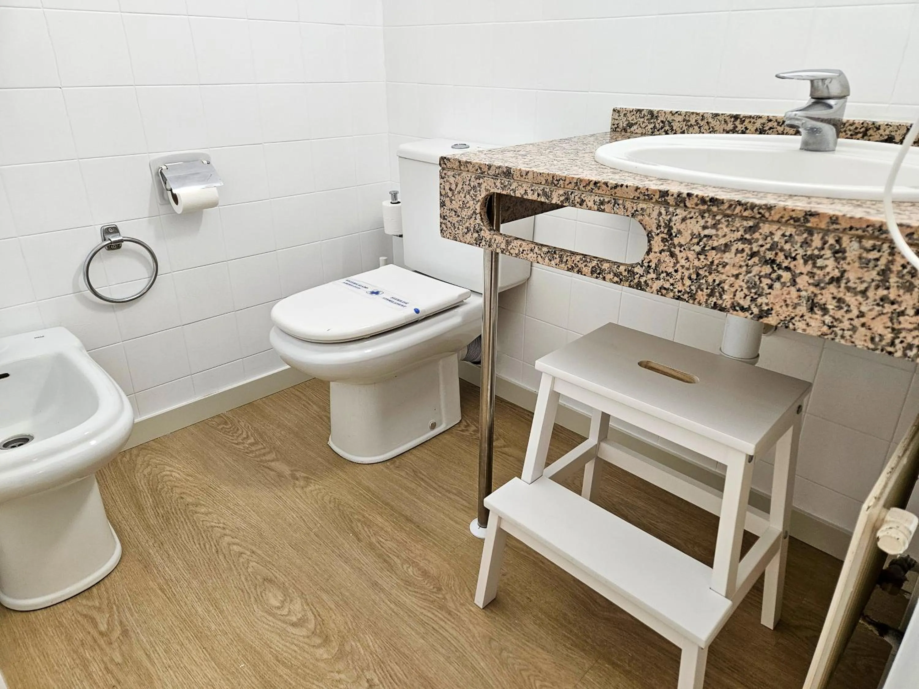 Bathroom in Hotel Pere D'Urg 3000