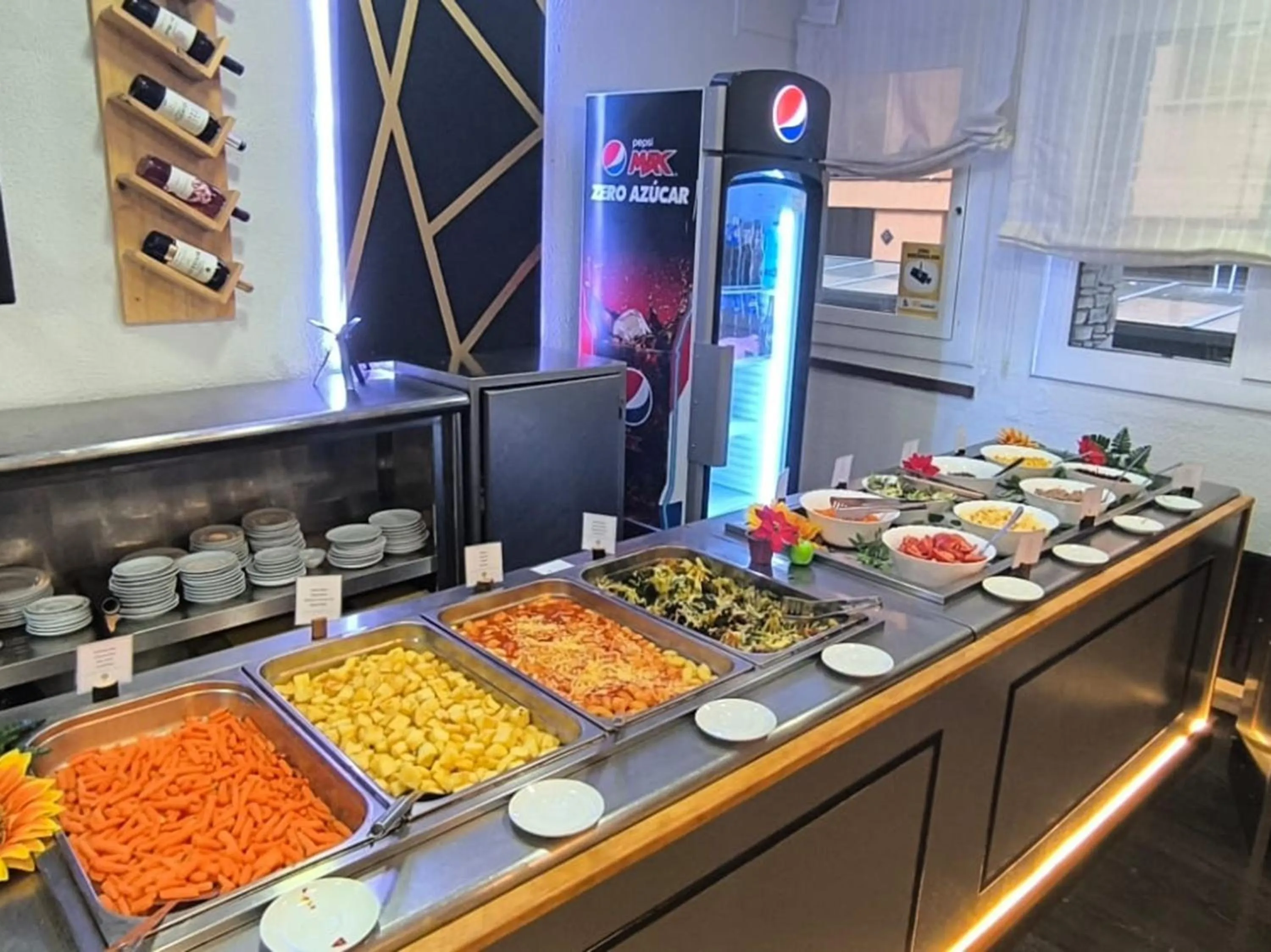 Restaurant/places to eat in Hotel Pere D'Urg 3000