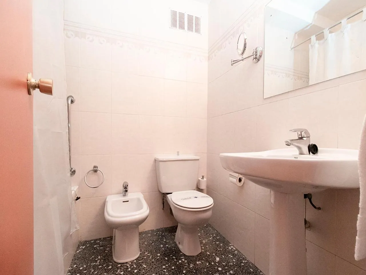 Superior Double Room in Hotel Pere D'Urg 3000