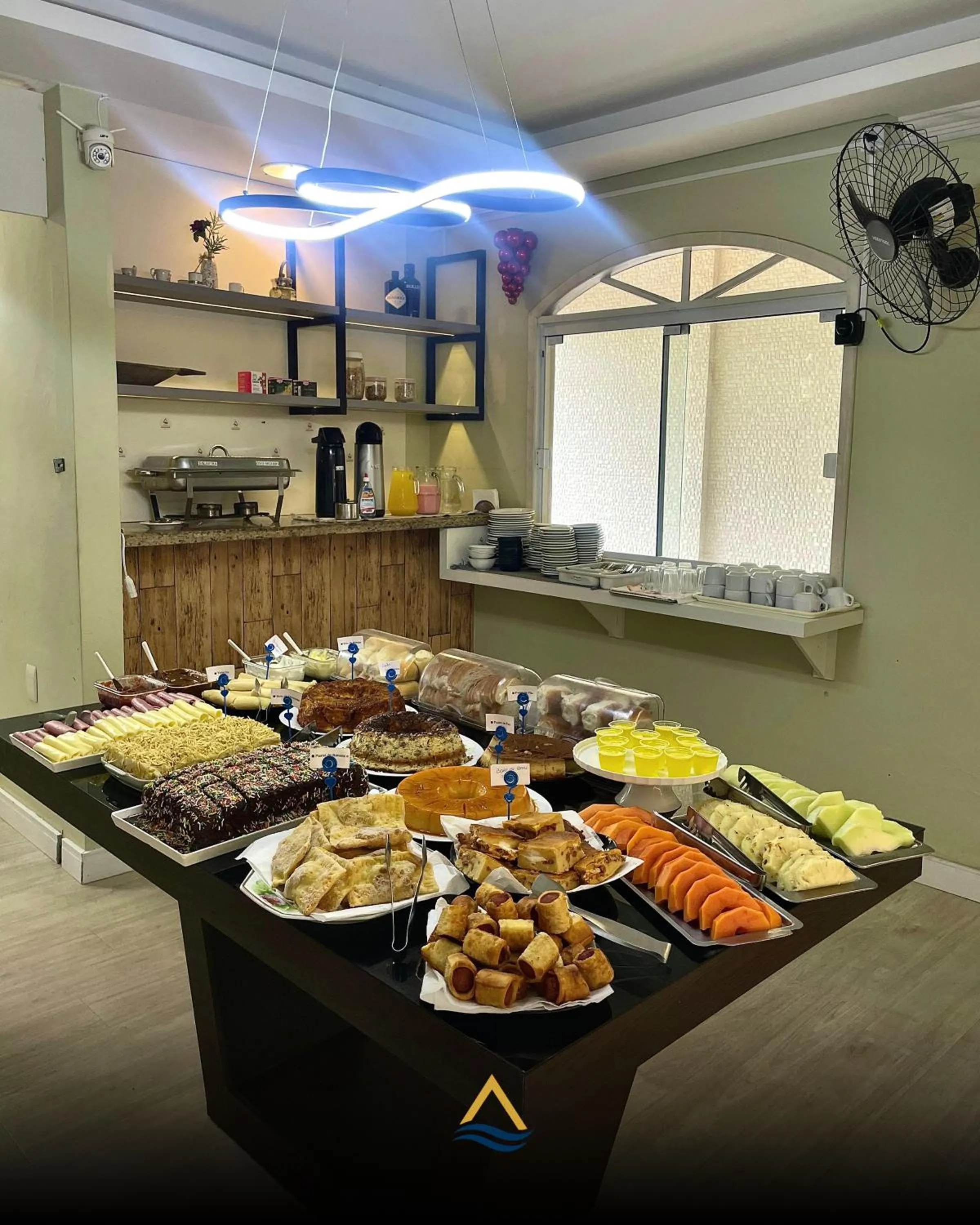 Two-Bedroom Deluxe Apartment with Balcony - single occupancy in Hotel & Pousada Bella Vista