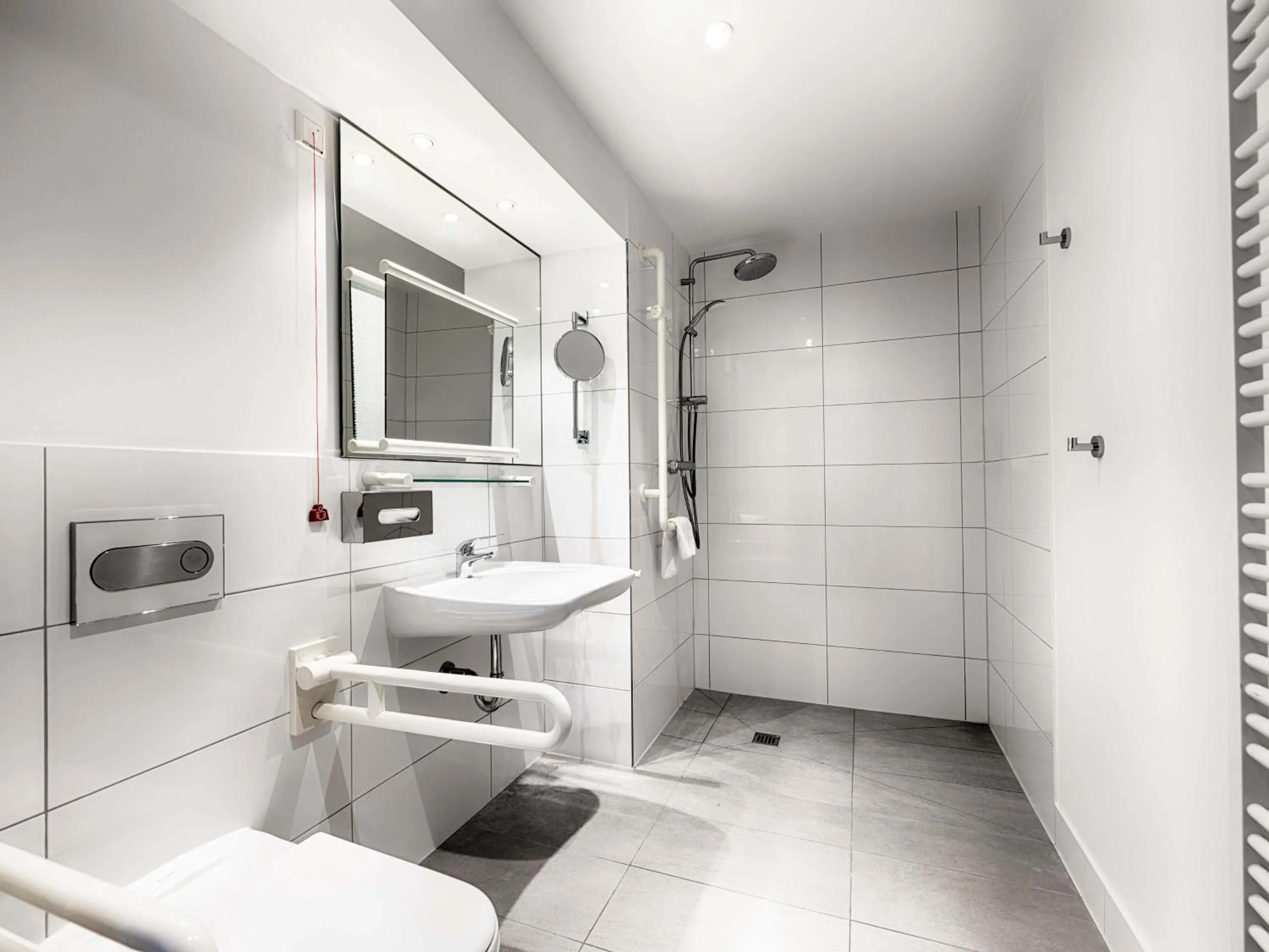 Bathroom in B&B Hotel München-Hbf