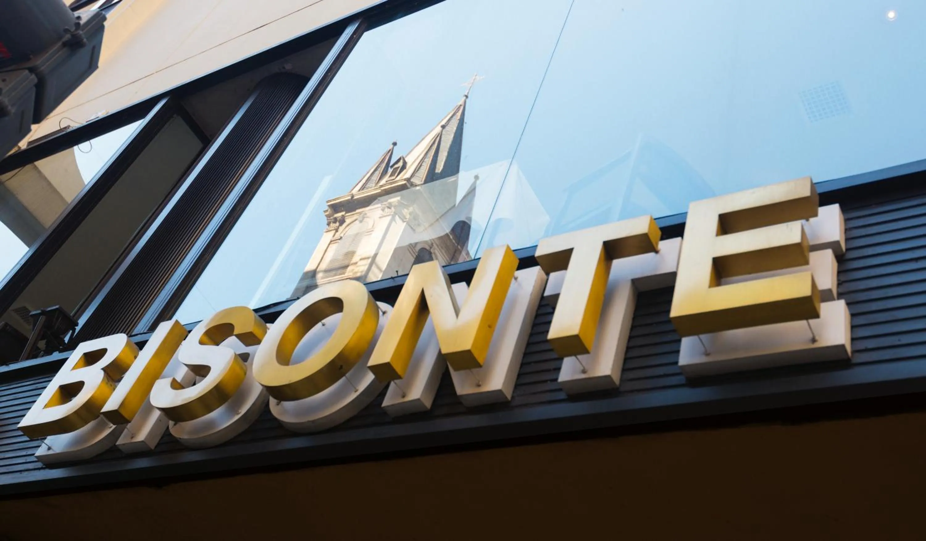 Facade/entrance in Bisonte Libertad