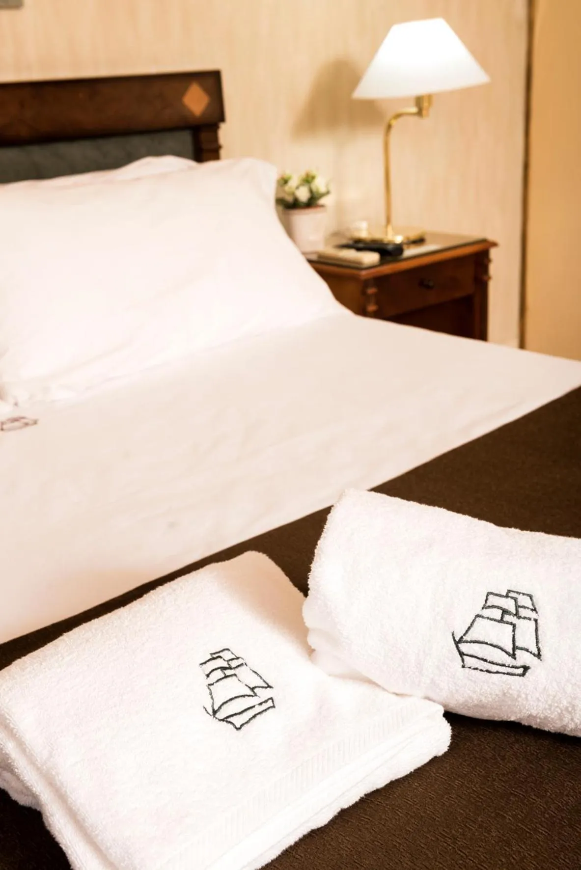 Bed in Mayflower Suites