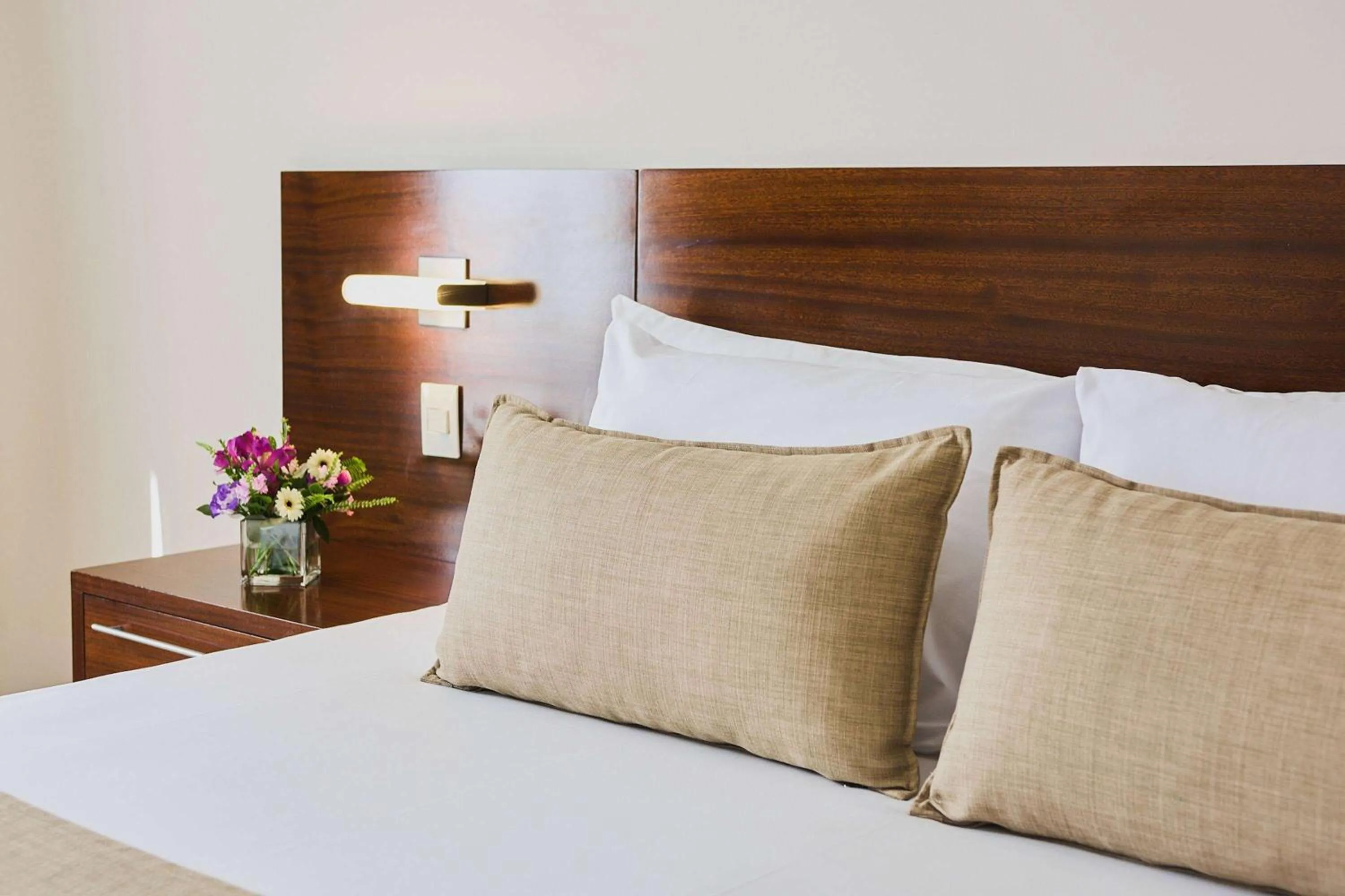 Bed in Dazzler by Wyndham Buenos Aires San Martin