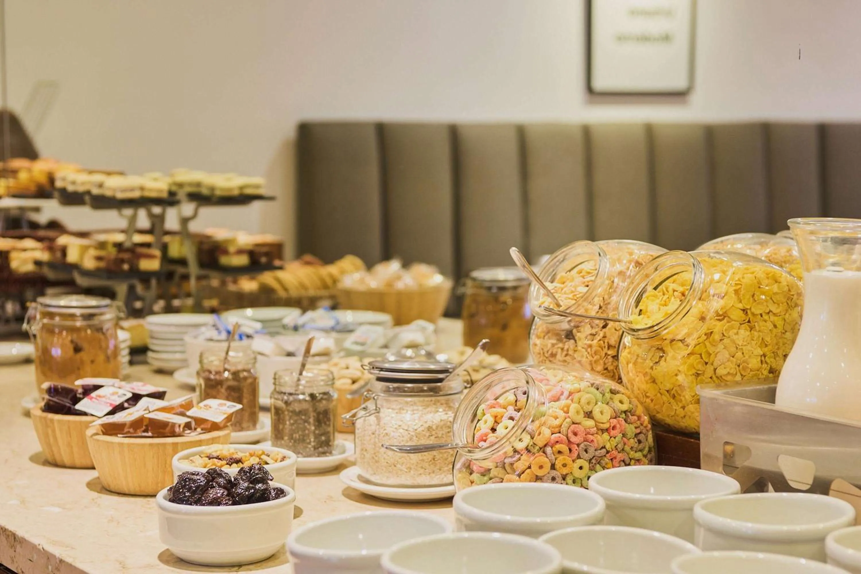 Restaurant/places to eat in Dazzler by Wyndham Buenos Aires San Martin